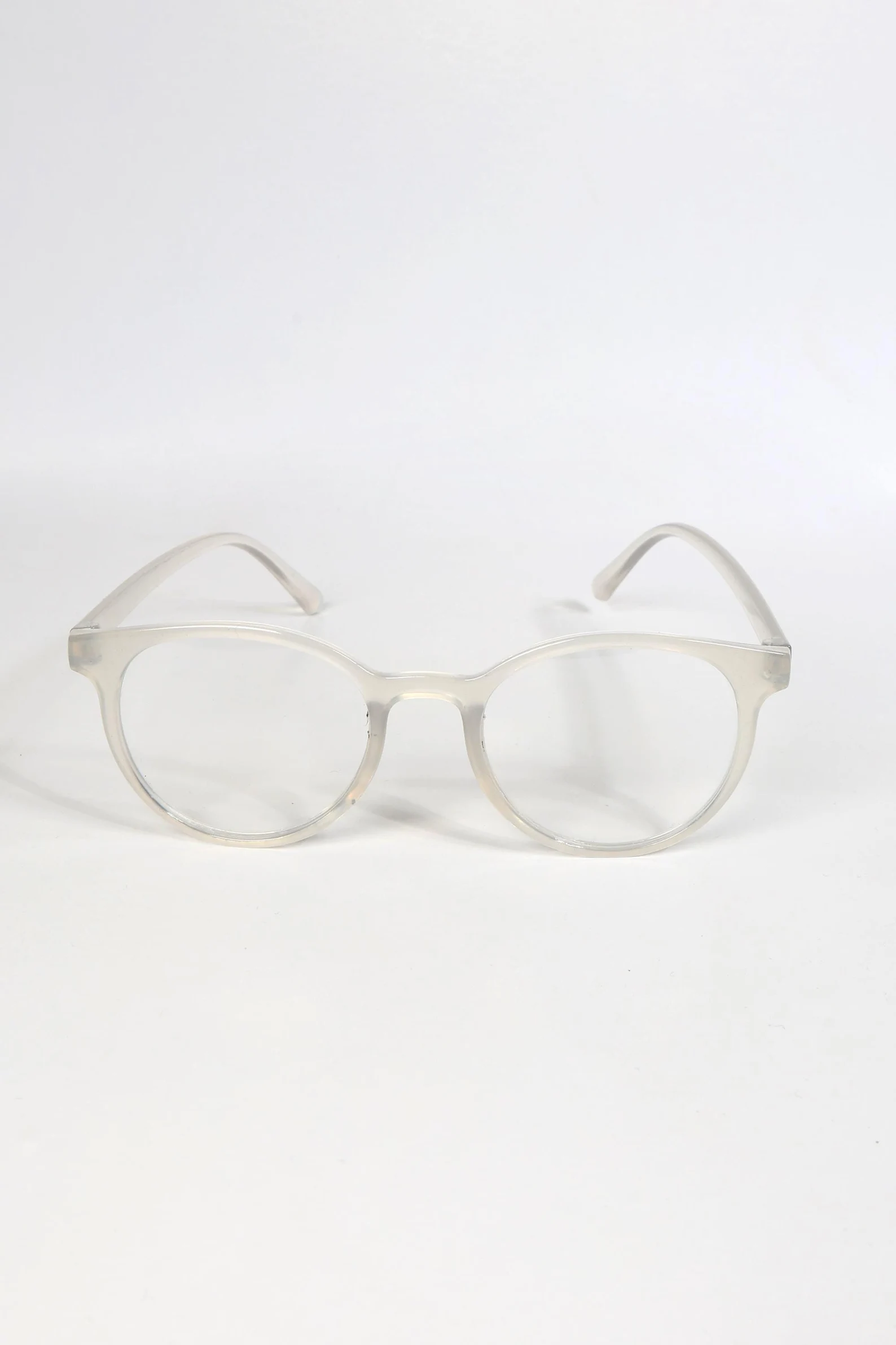 Beyaz Şeffaf Güneş Gözlük