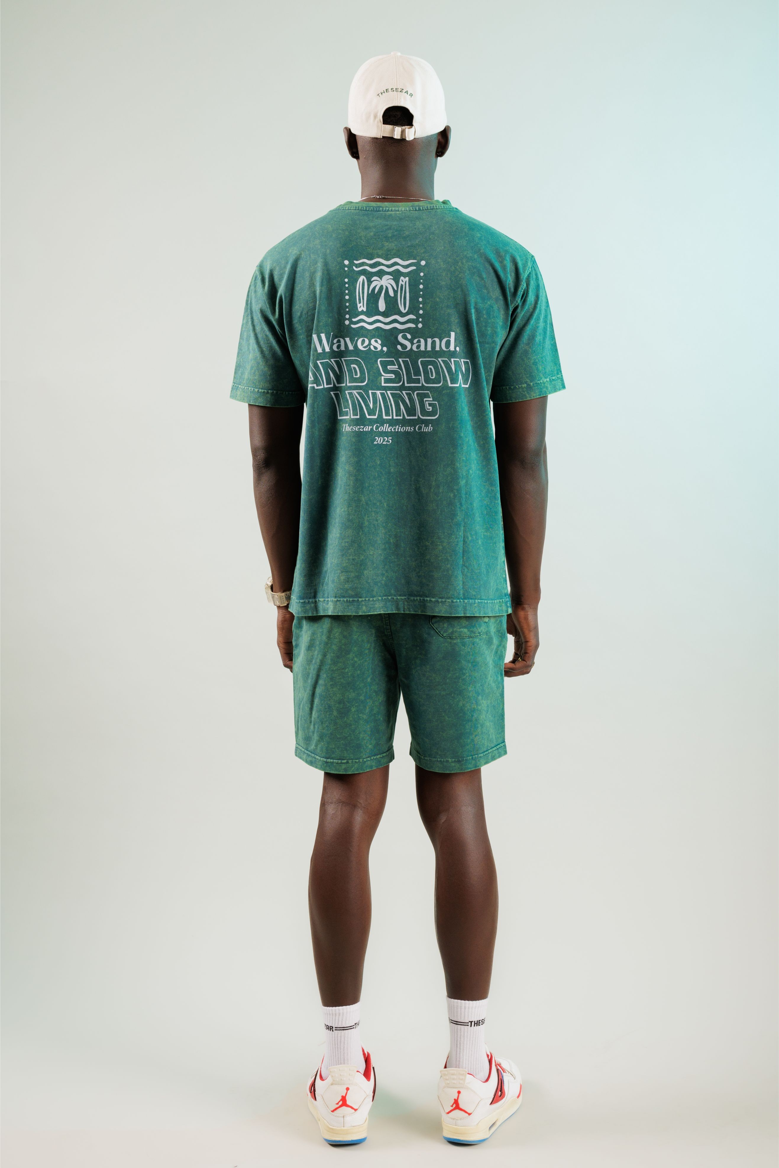 Waves and Sand Oil Green Yıkamalı Oversize Tshirt