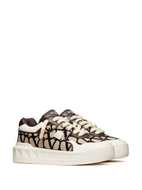  Valentino Garavani One Stud XL low-top sneakers