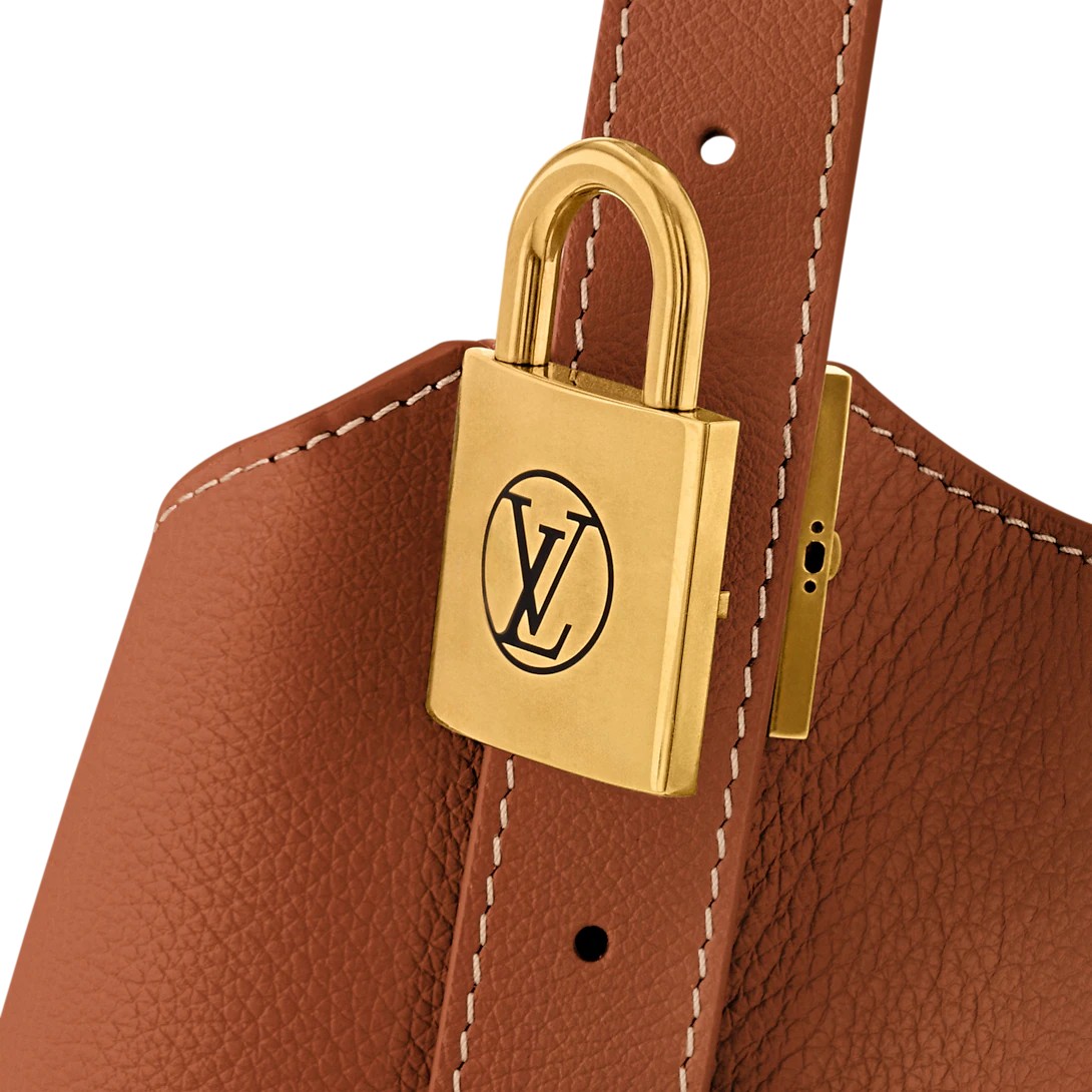 Louis Vuitton Low Key Hobo MM