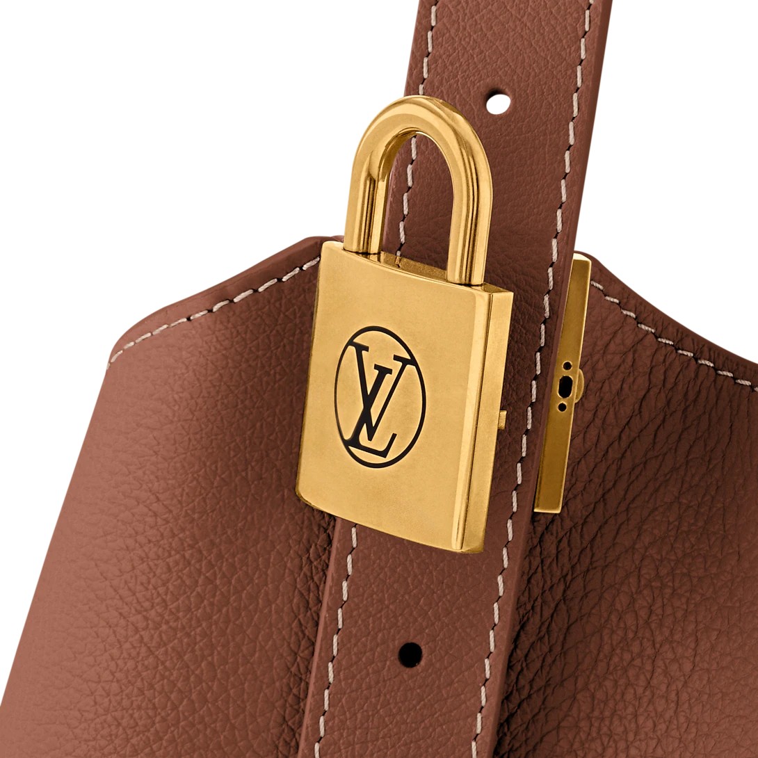 Louis Vuitton Low Key Hobo MM