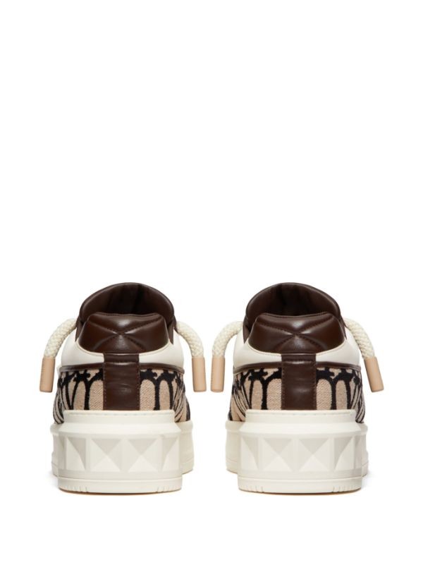  Valentino Garavani One Stud XL low-top sneakers