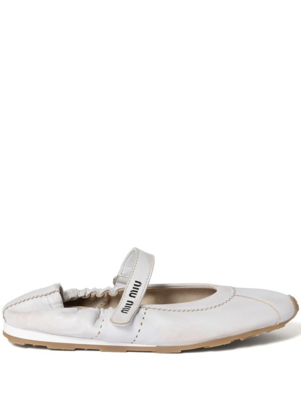  Miu Miu leather ballet flats