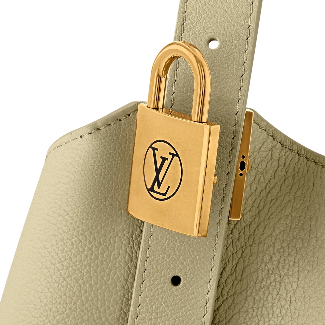 Louis Vuitton Low Key Hobo MM