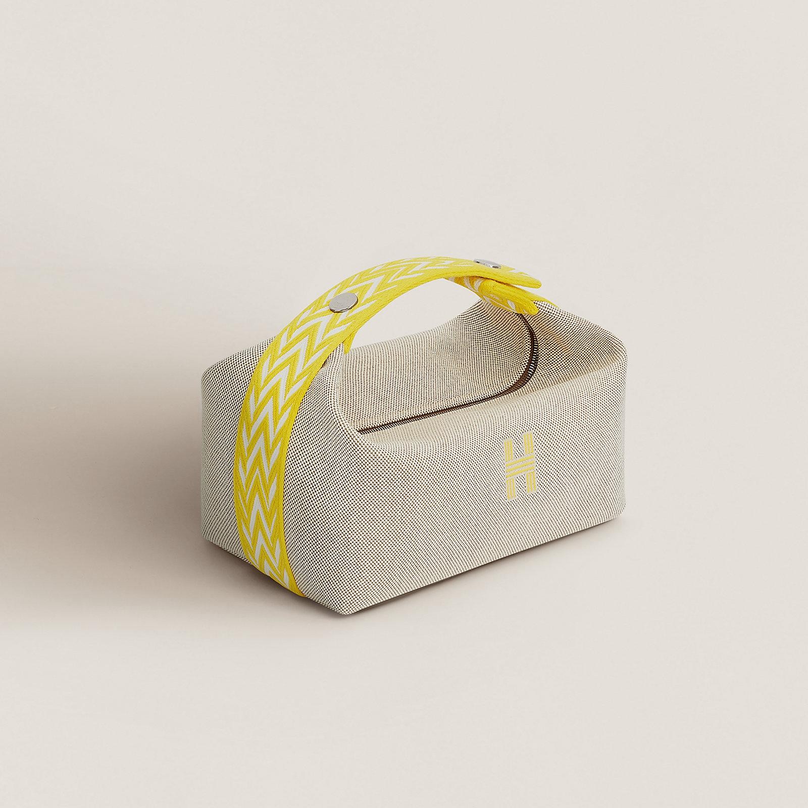 Bride-a-Brac case, small model