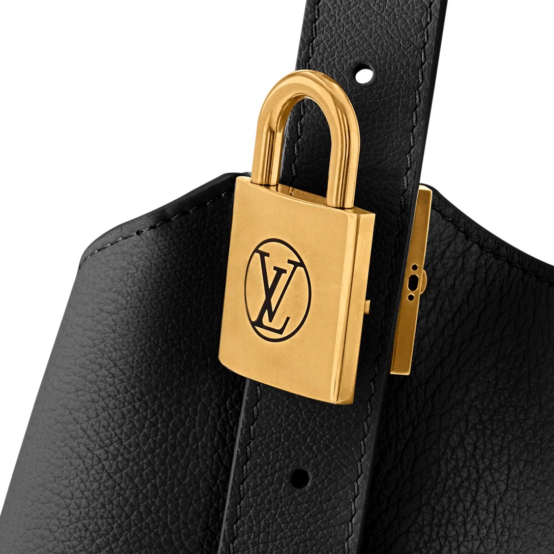 Louis Vuitton Low Key Hobo MM