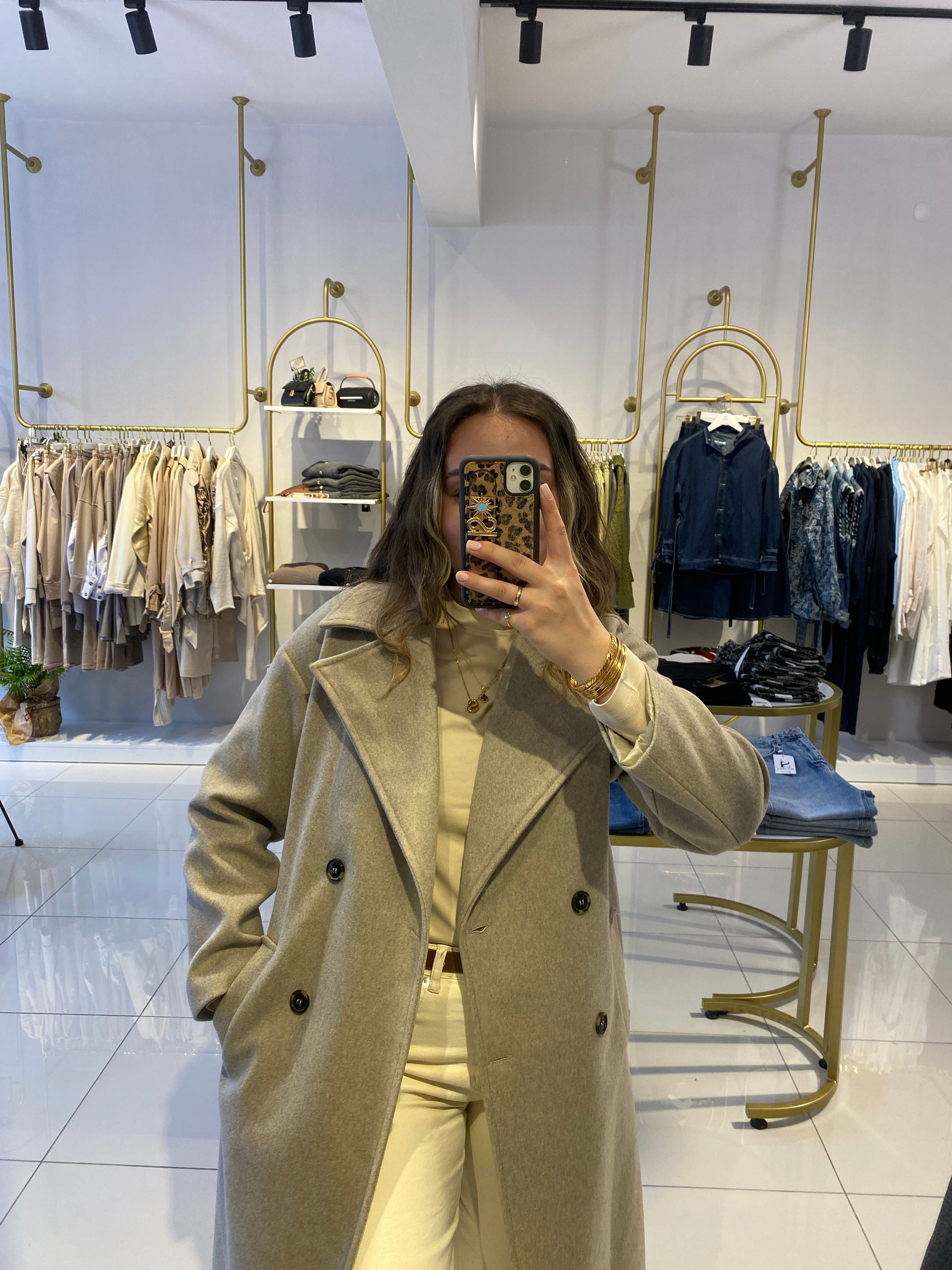 Mng Model Kaşe Kaban