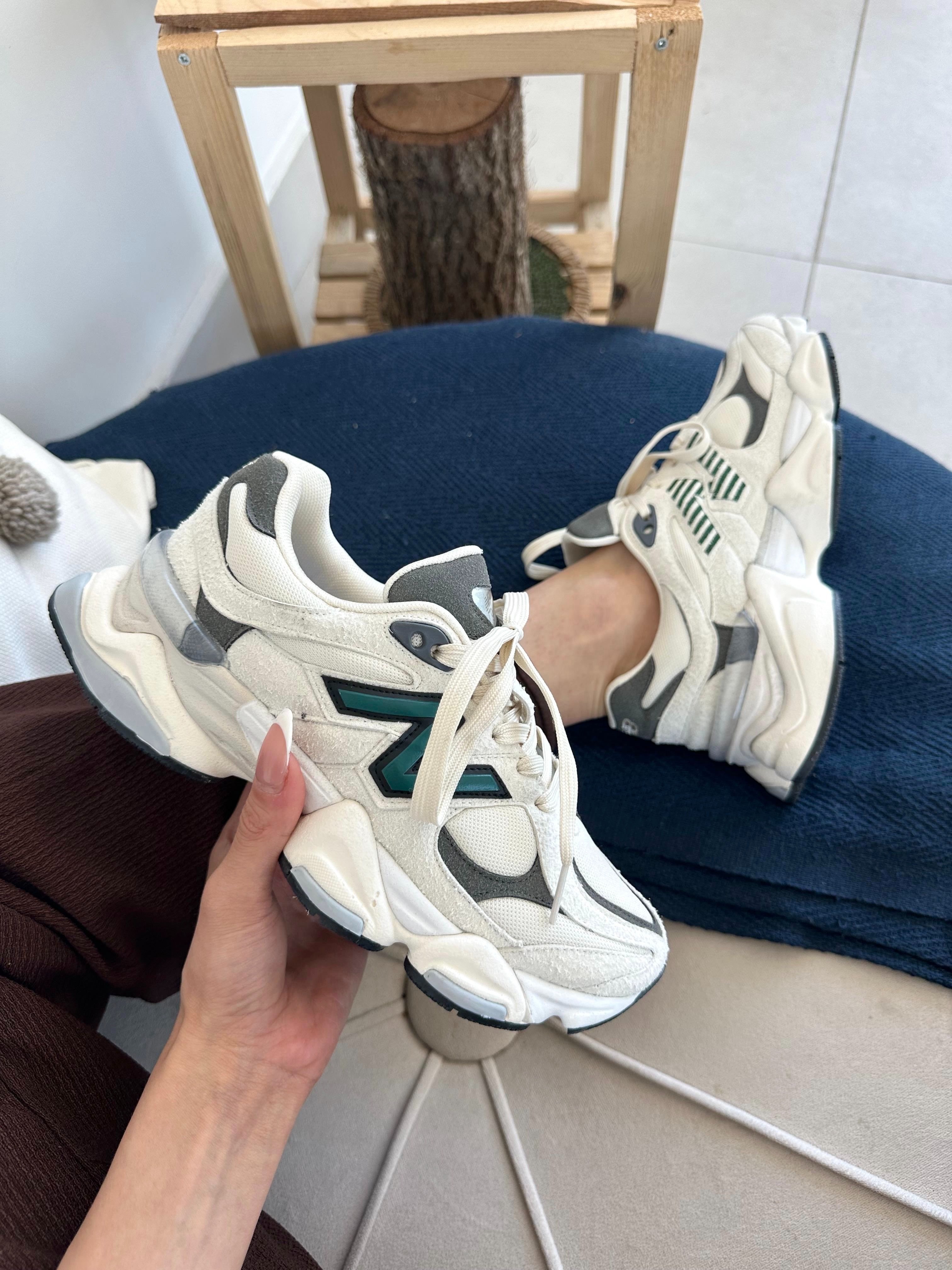 New Balance 9060 - Bej-Yeşil