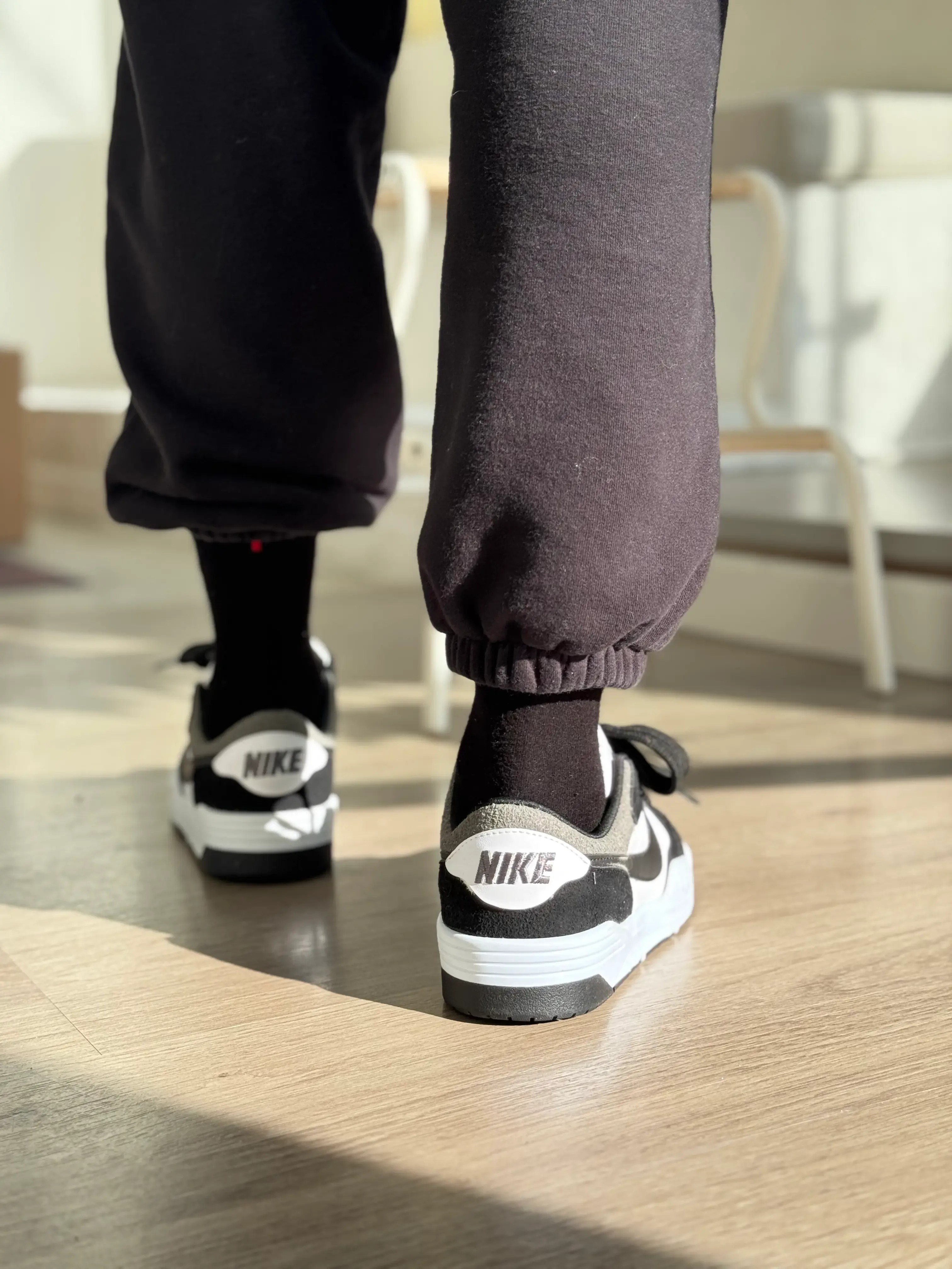 Nike Step Run - Siyah-Beyaz