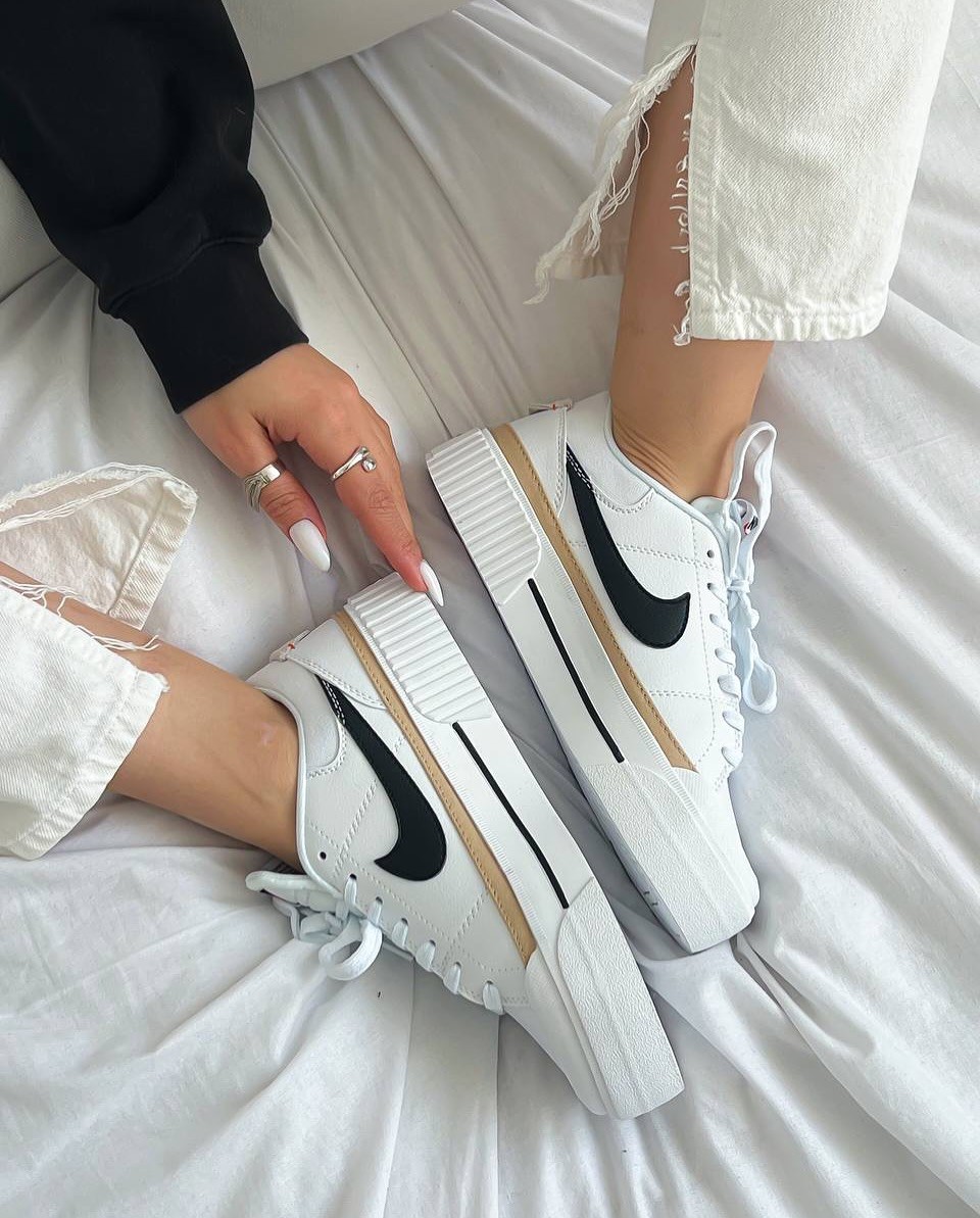 Nike Court Legacy Lift