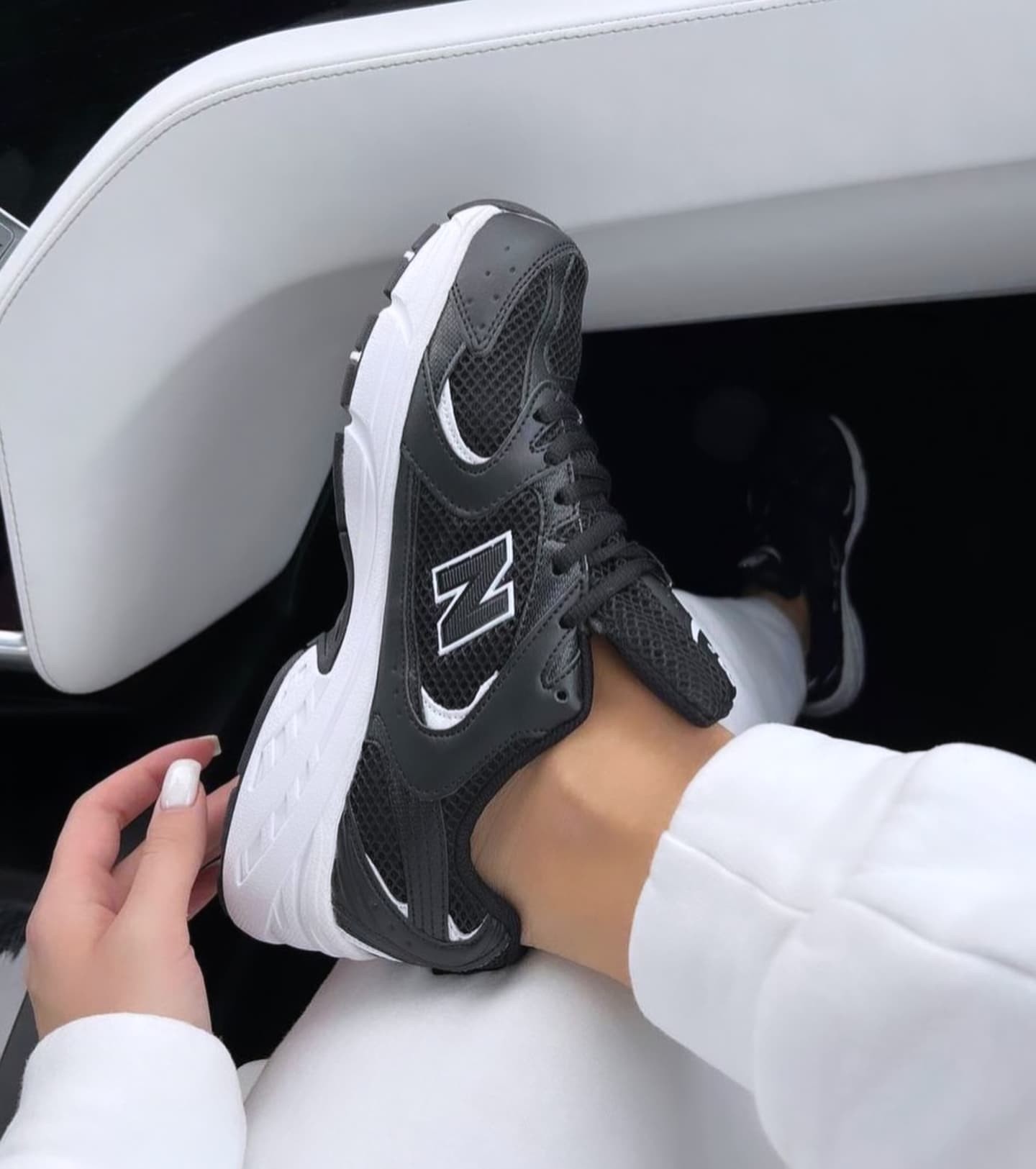 New Balance 530 - Siyah-Beyaz