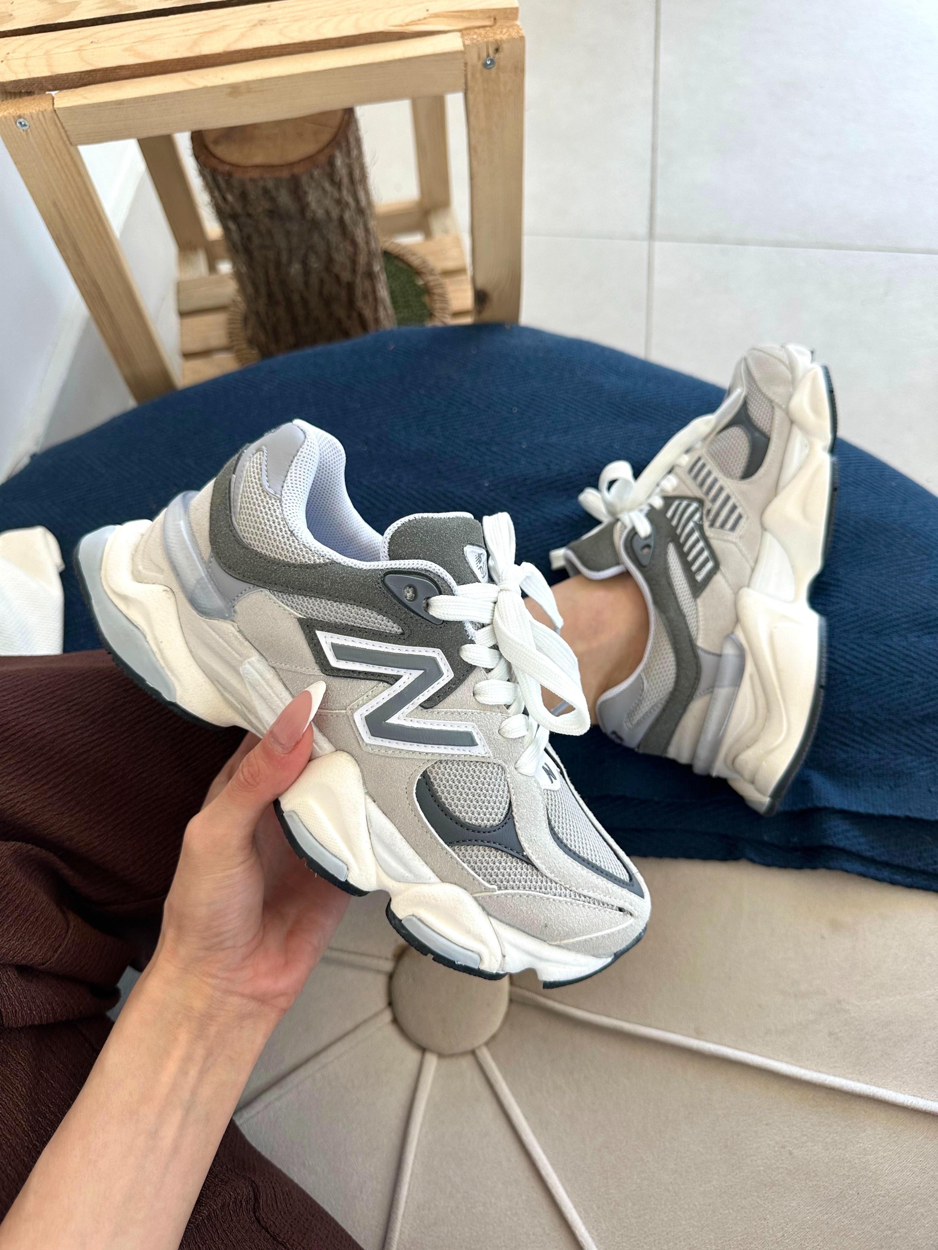 New Balance 9060 - Gri-Bej