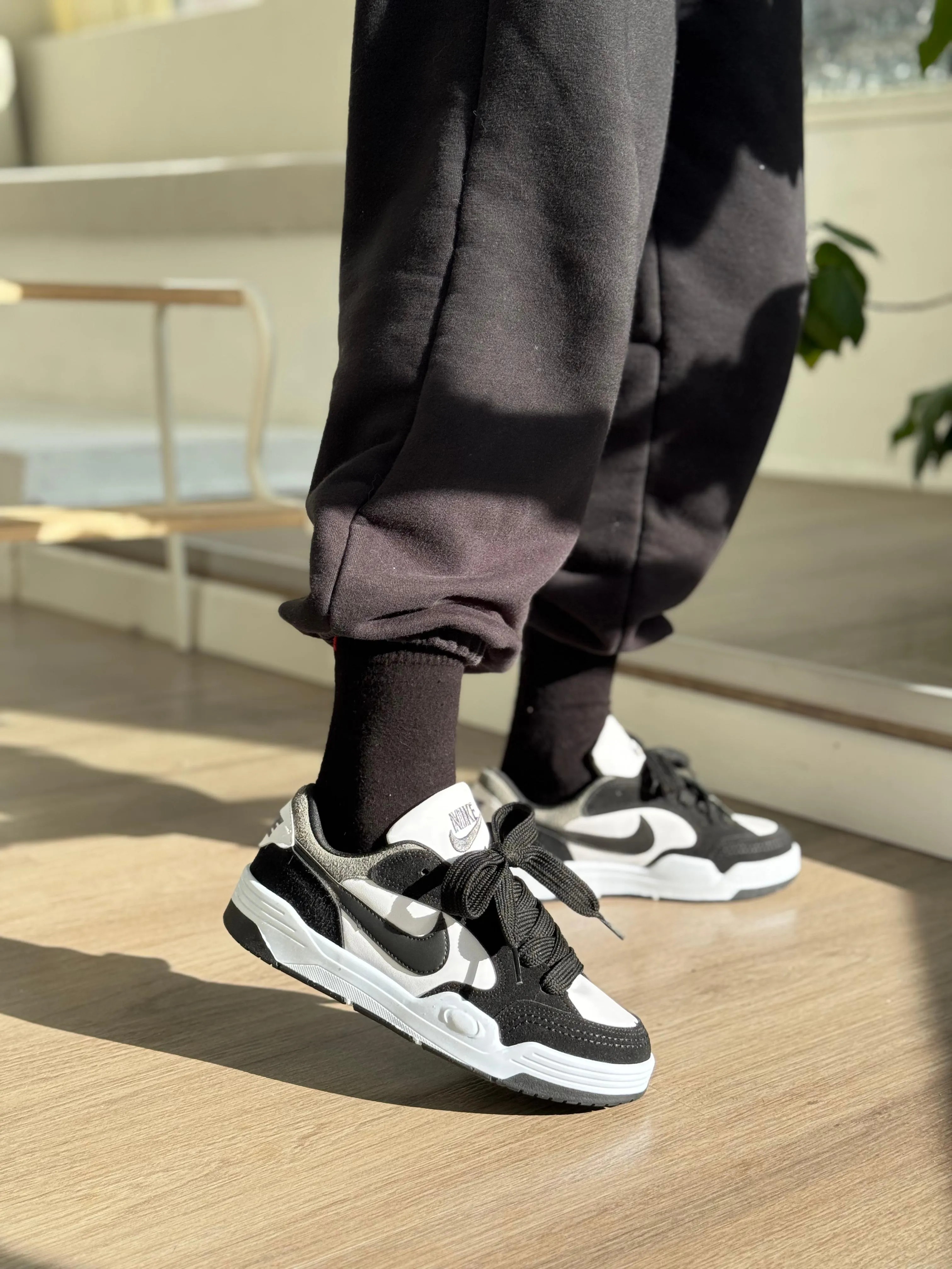 Nike Step Run - Siyah-Beyaz