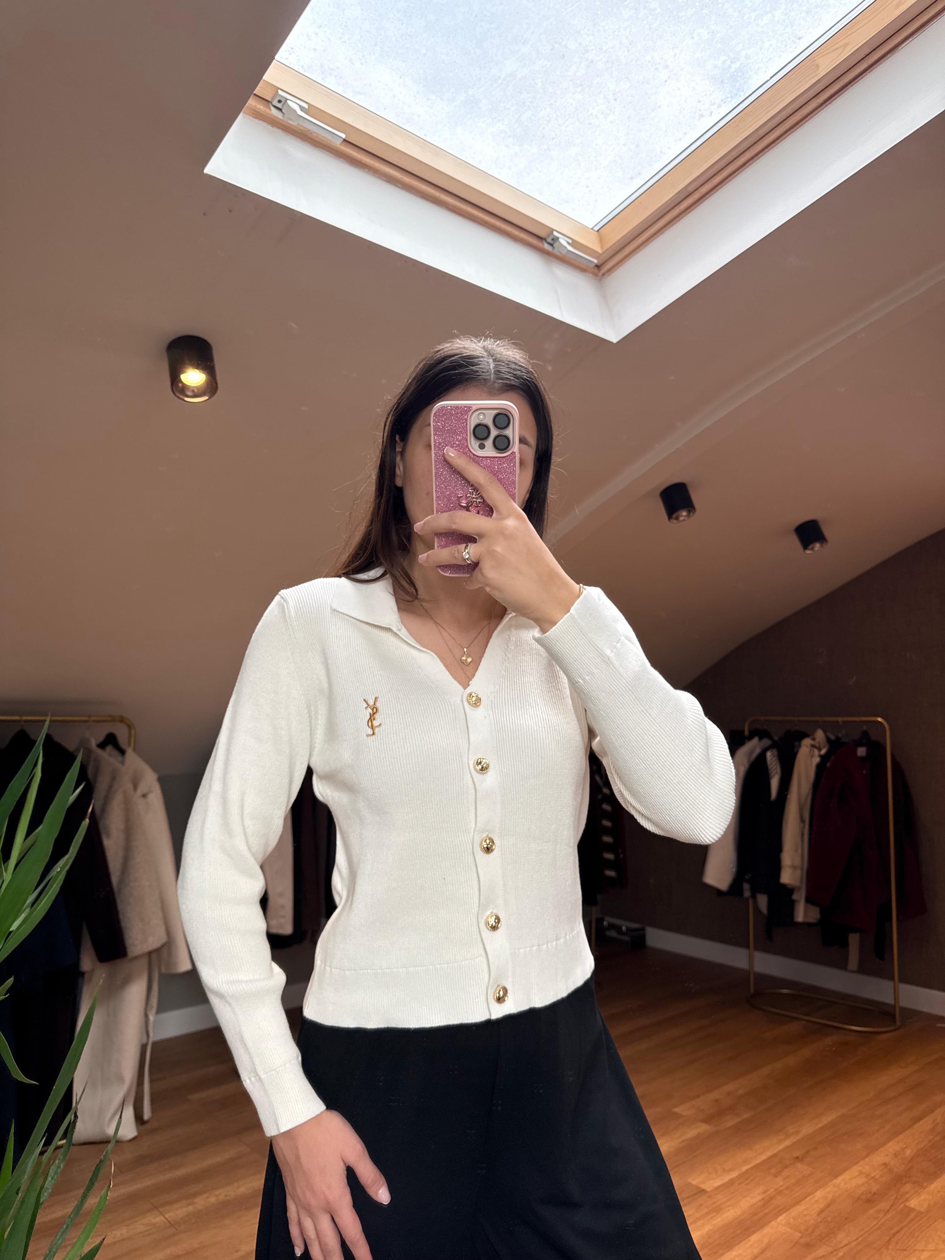 Altın Düğmeli Triko Hırka - Beyaz