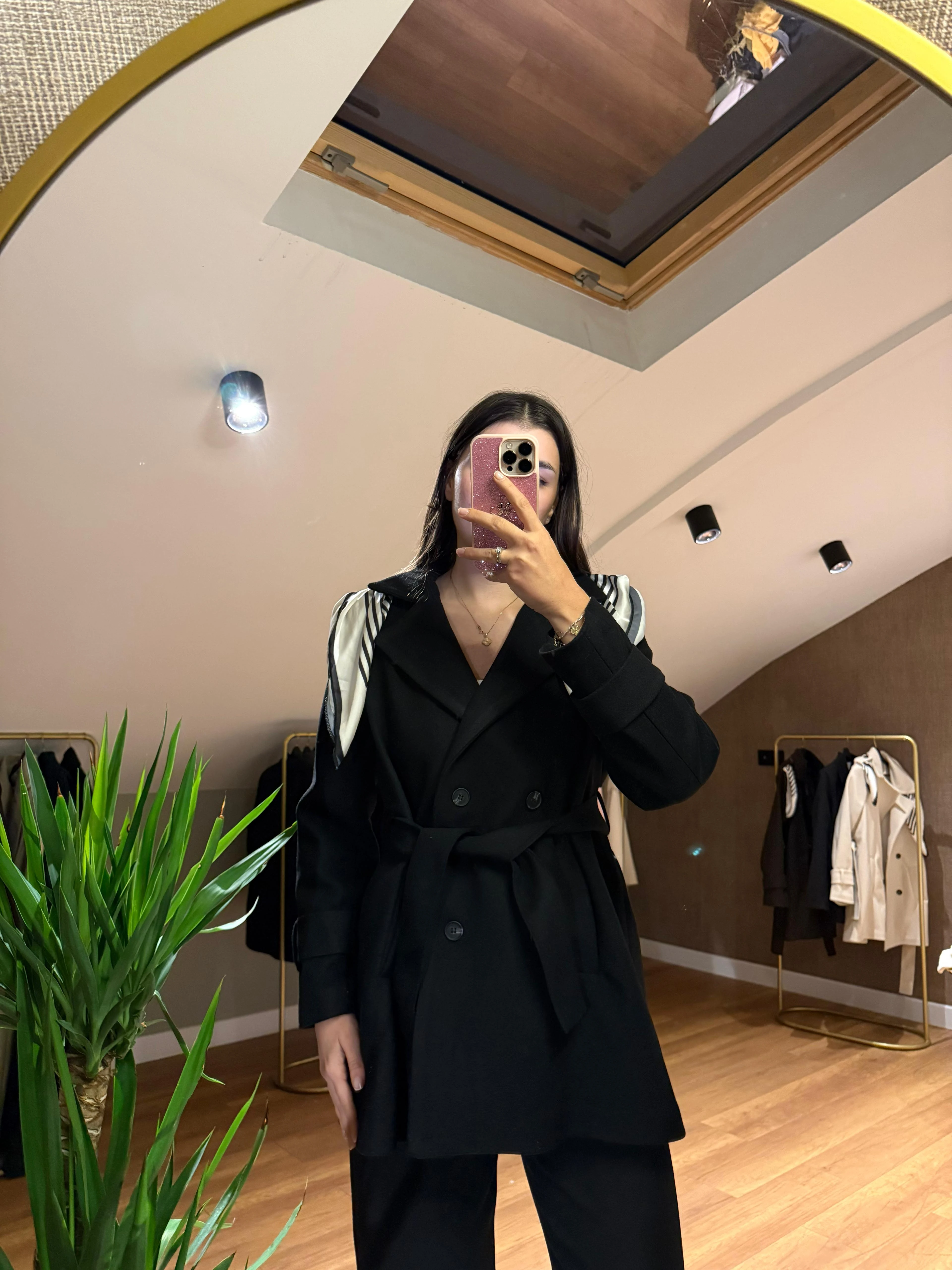 Fular Detaylı Kaşe Ceket - Siyah