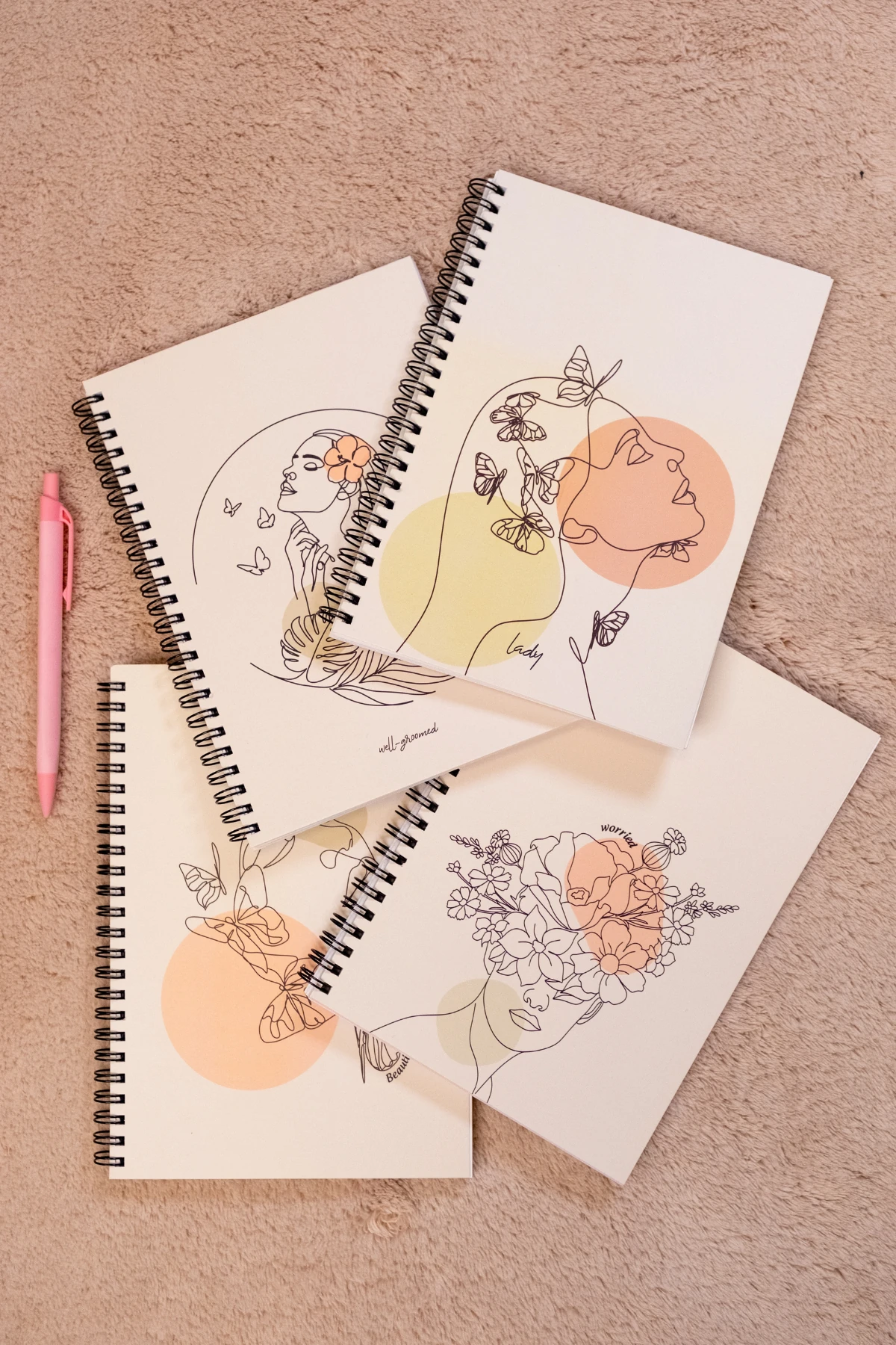 Fobinote Spiralli Okul Defteri 80 yaprak 4'lü Set Sanatsal Kadın - A5 Boy Çizgisiz main variant image