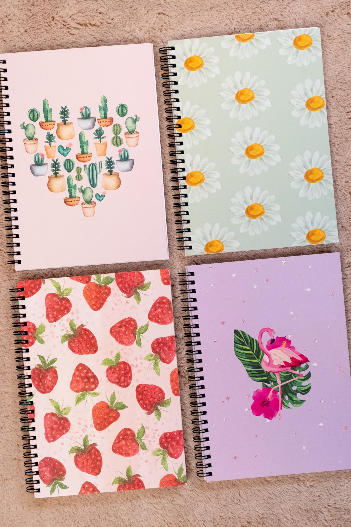 Fobinote Spiralli Okul Defteri 80 yaprak 4'lü Set - A5 Boy Çizgisiz main variant image