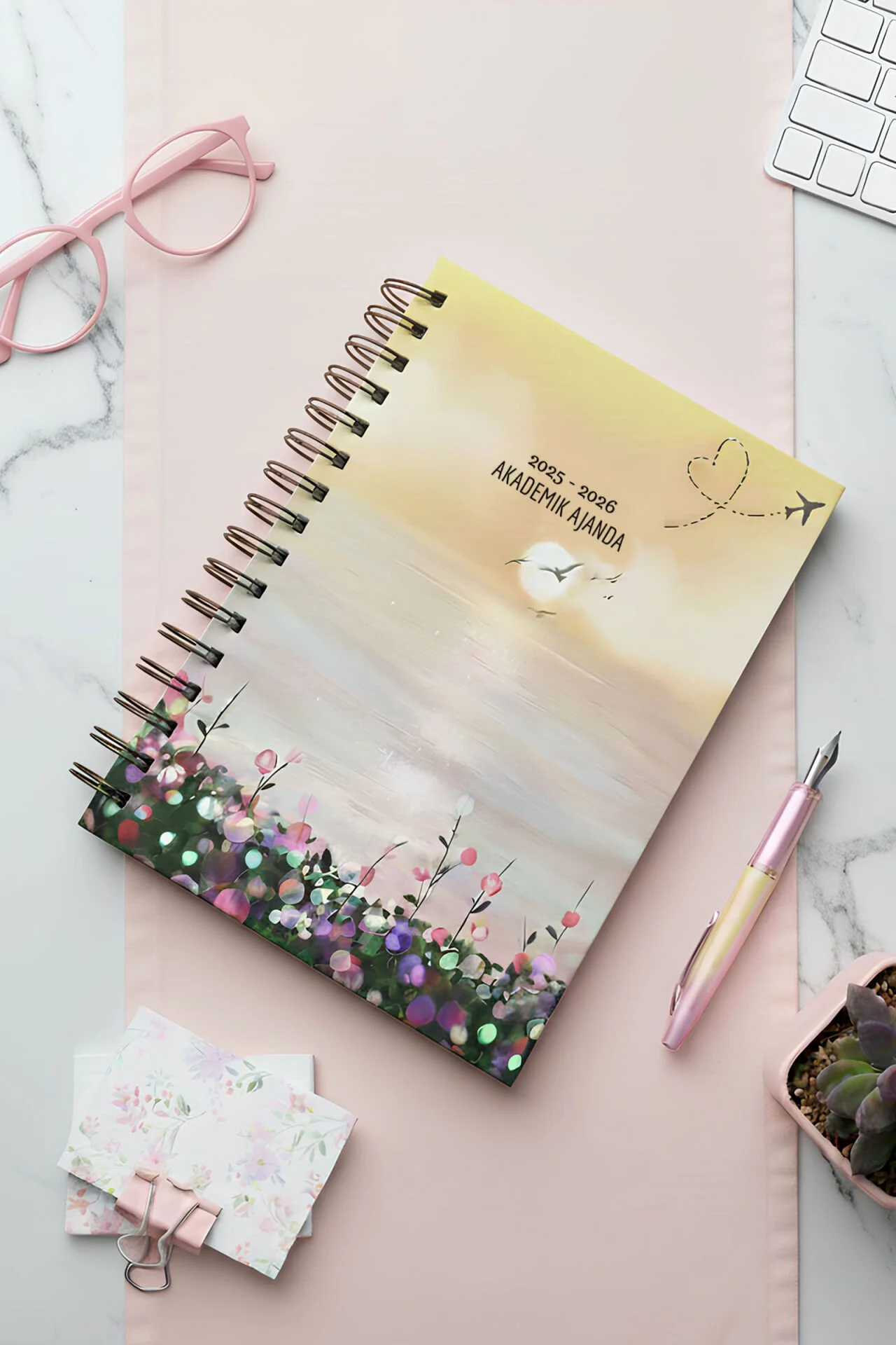 Fobinote 2025-2026 A5 Spiralli Akademik Ajanda Sert Kapak Akademik Güneş