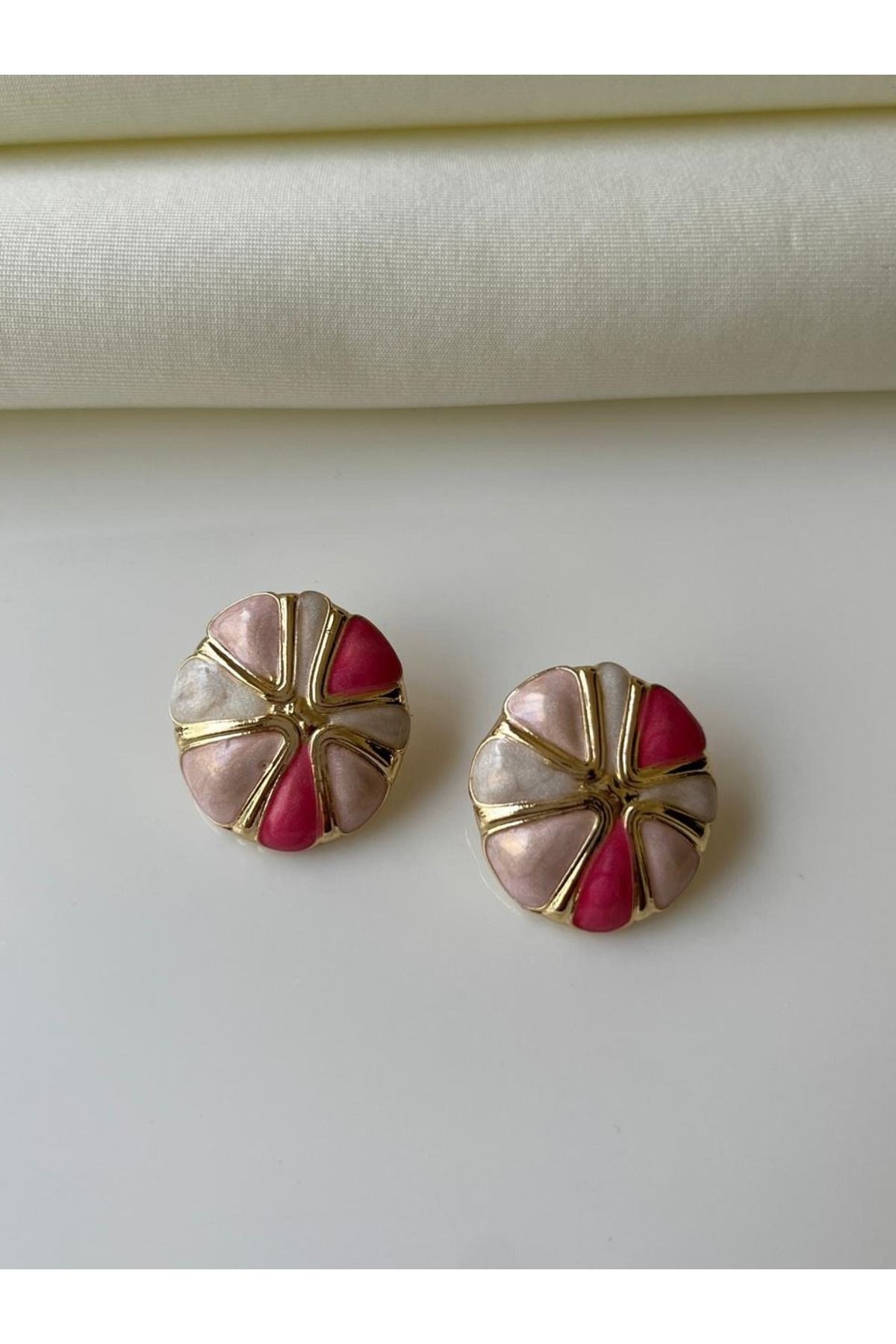 pembe