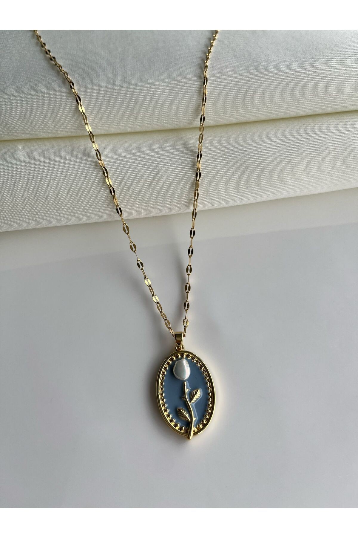 Çelik Vintage Lale Detaylı Kadın Kolye