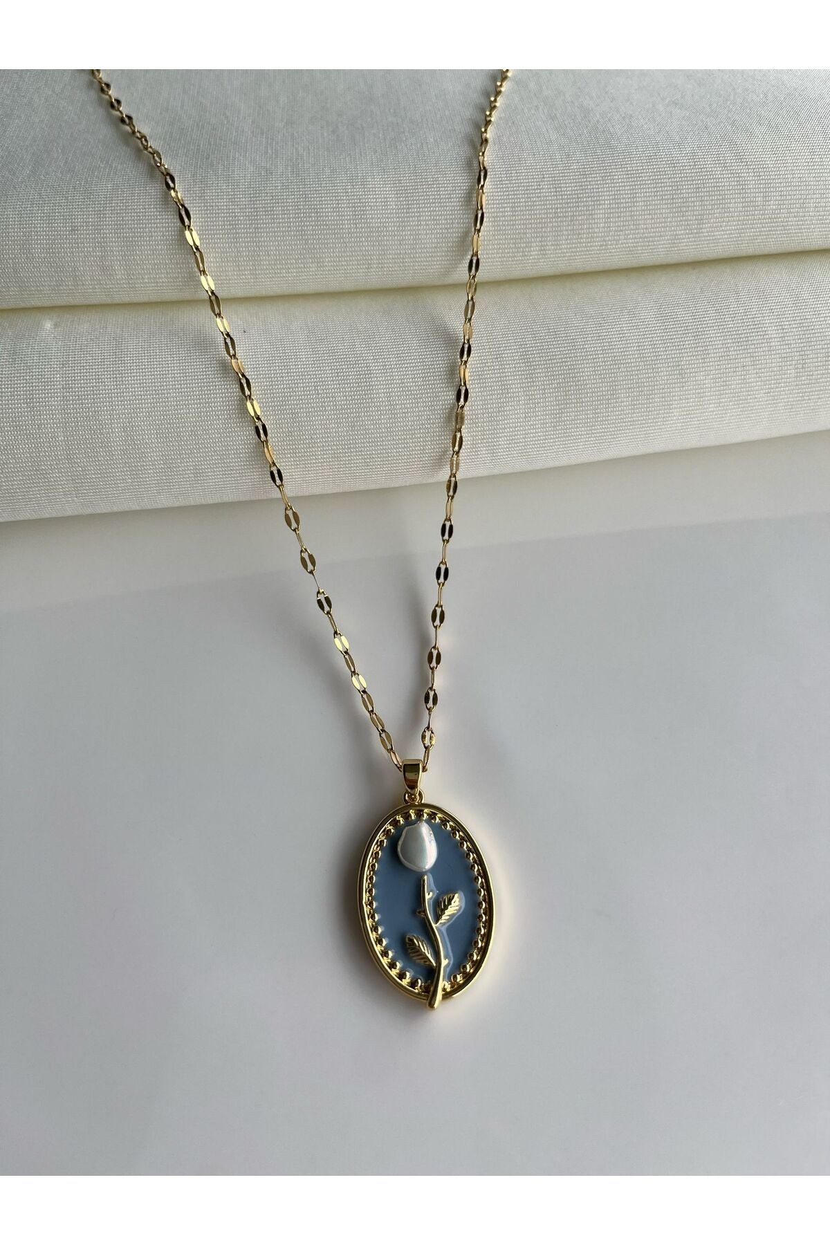 Çelik Vintage Lale Detaylı Kadın Kolye