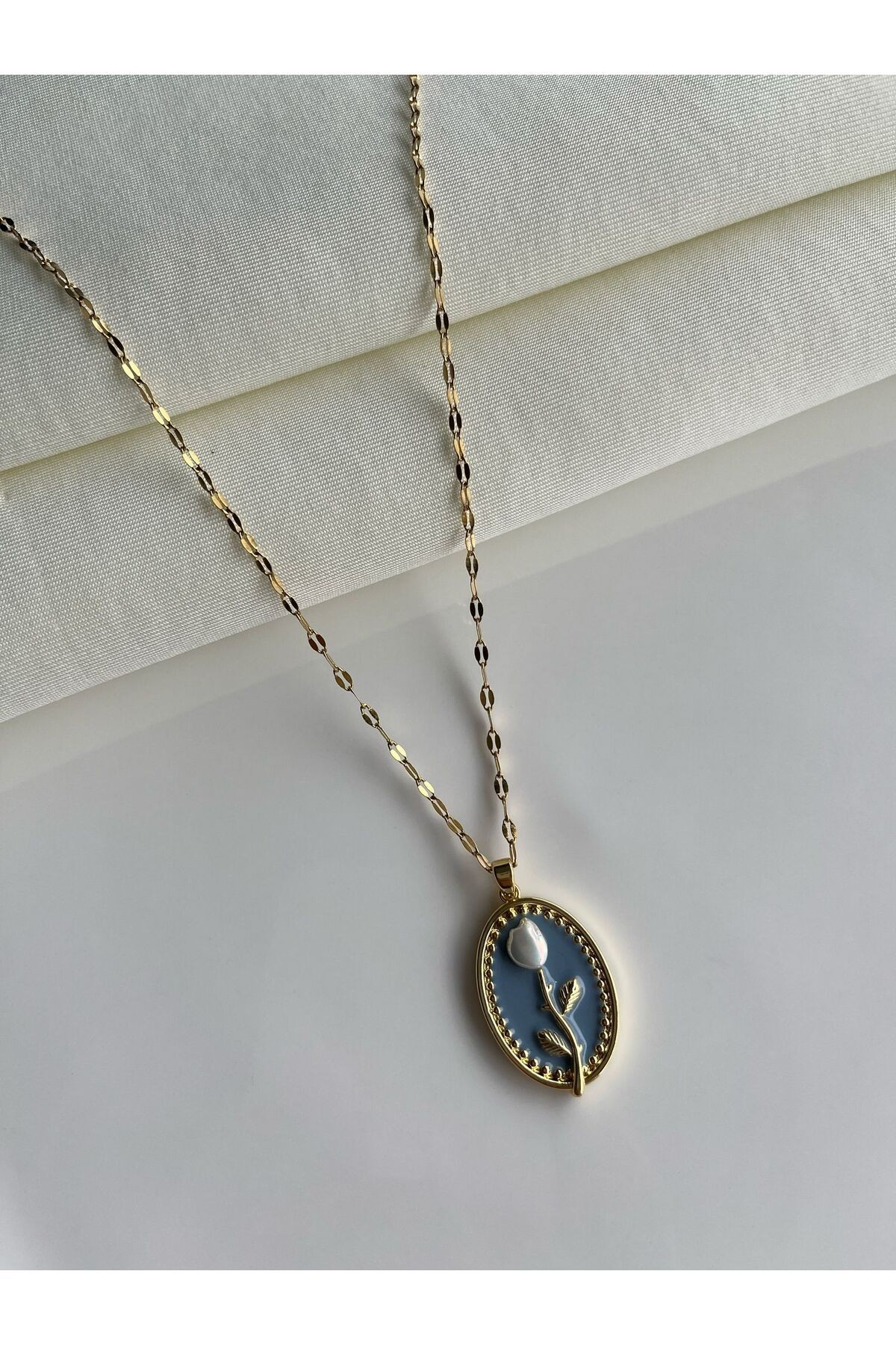 Çelik Vintage Lale Detaylı Kadın Kolye