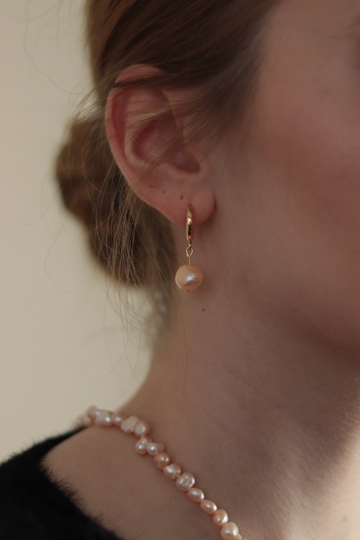 SALMON REAL PEARL EARRINGS