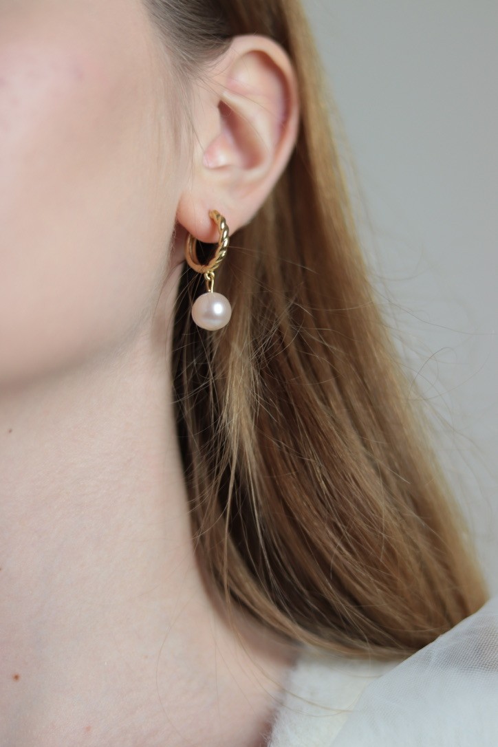 PINK VICTORIA REAL PEARL EARRINGS