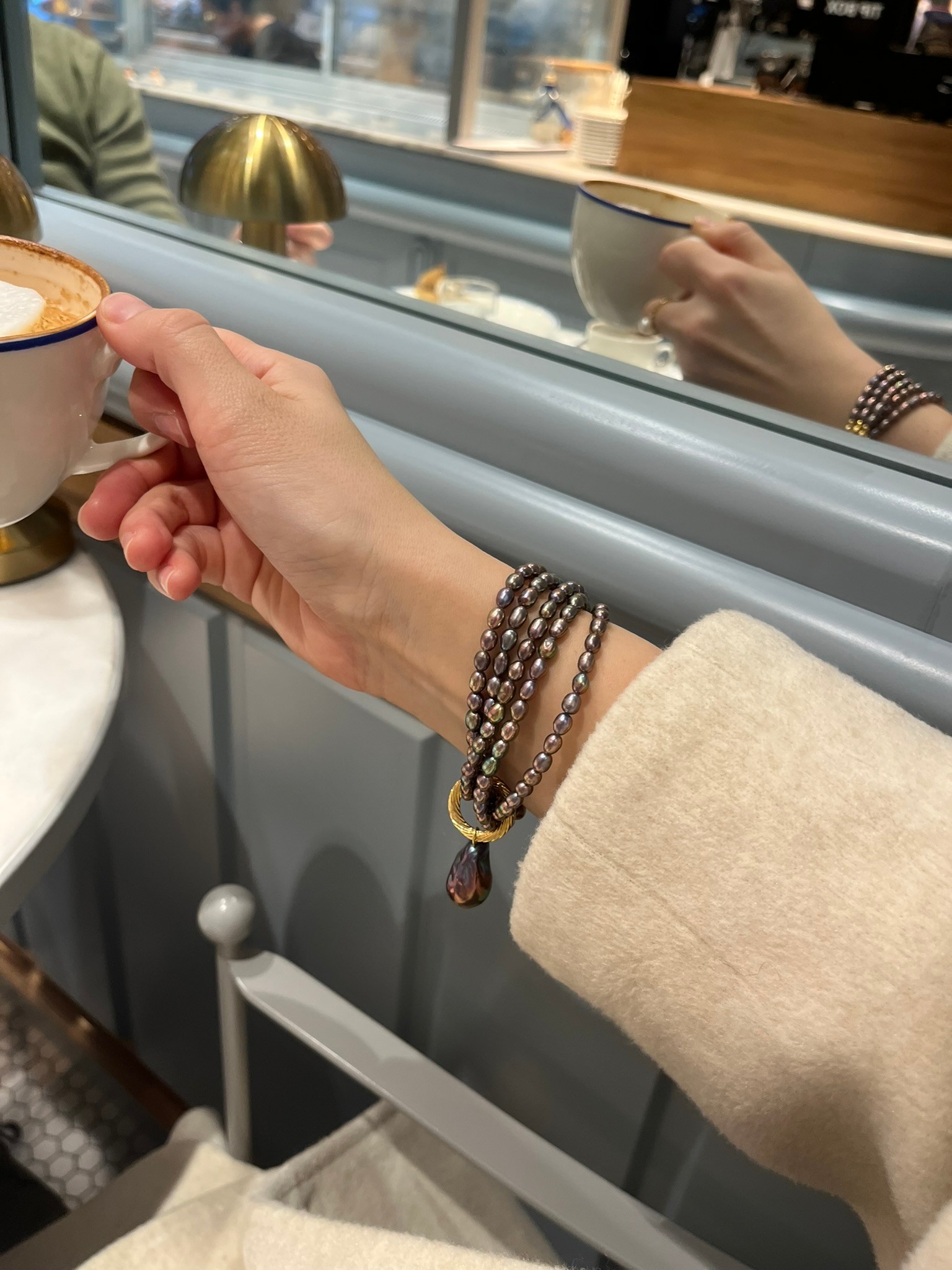 BLACK BAROQUE VERONICA REAL PEARL BRACELET