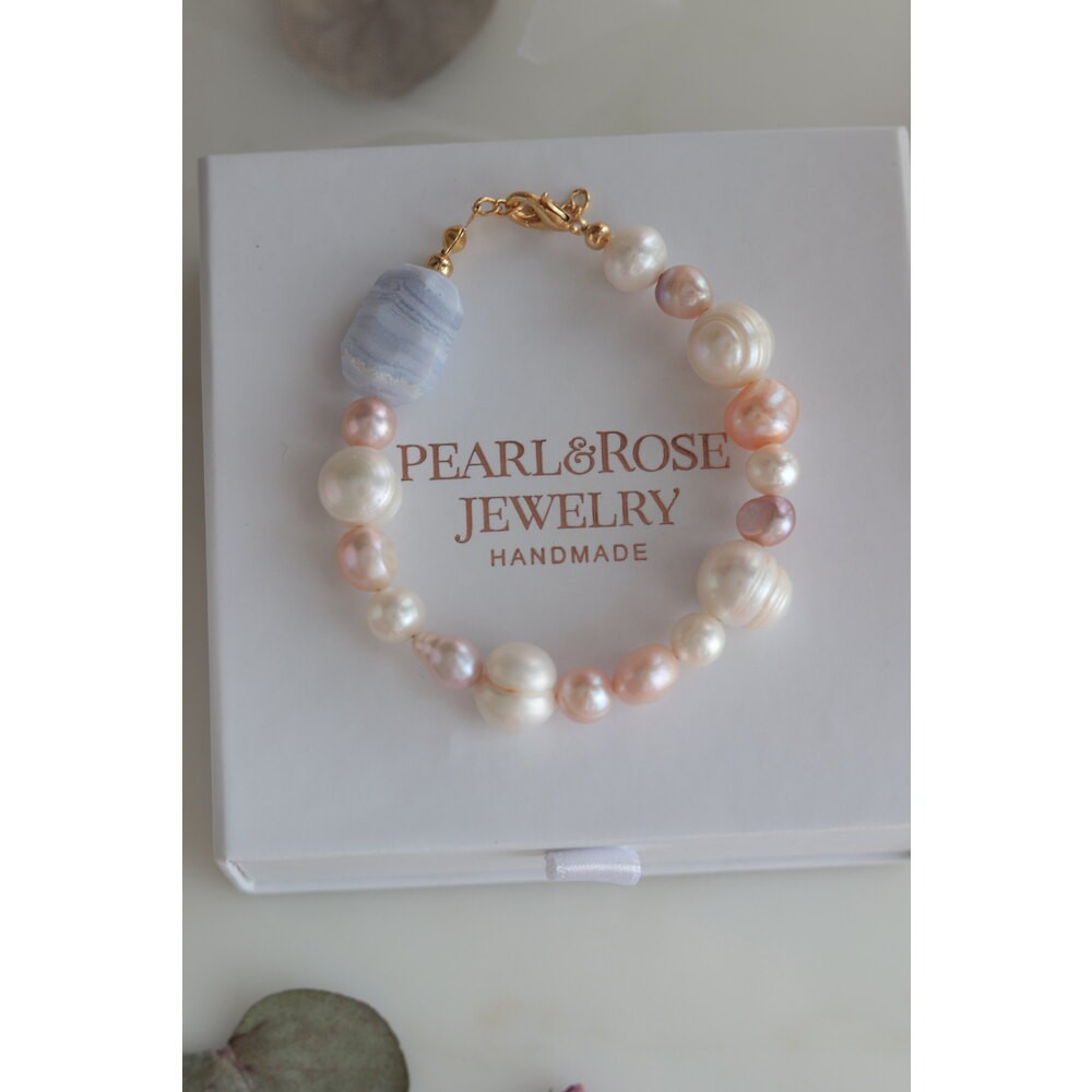 BLUE CHALEDON REAL PEARL BRACELET