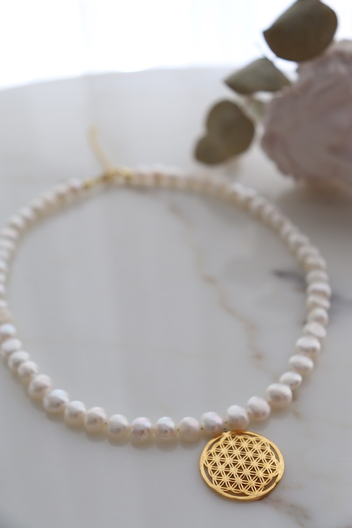 FLOWER OF LIFE REAL PEARL NECKLACE