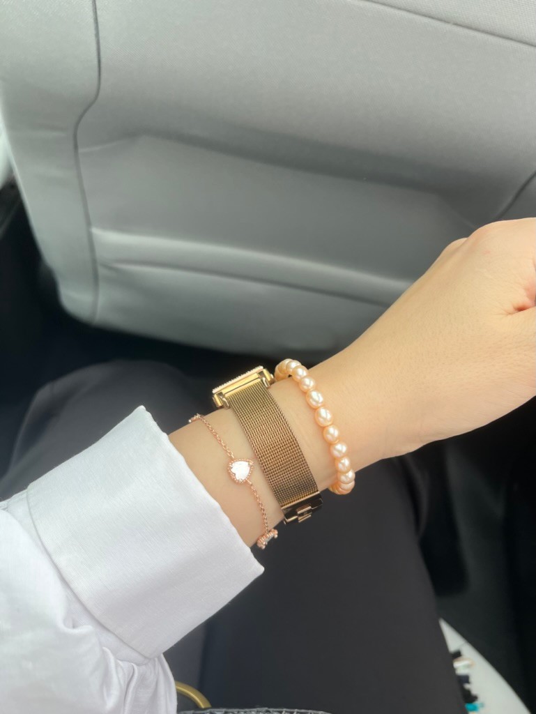 ELEGANT MOTHER OF PEARL BRACELET