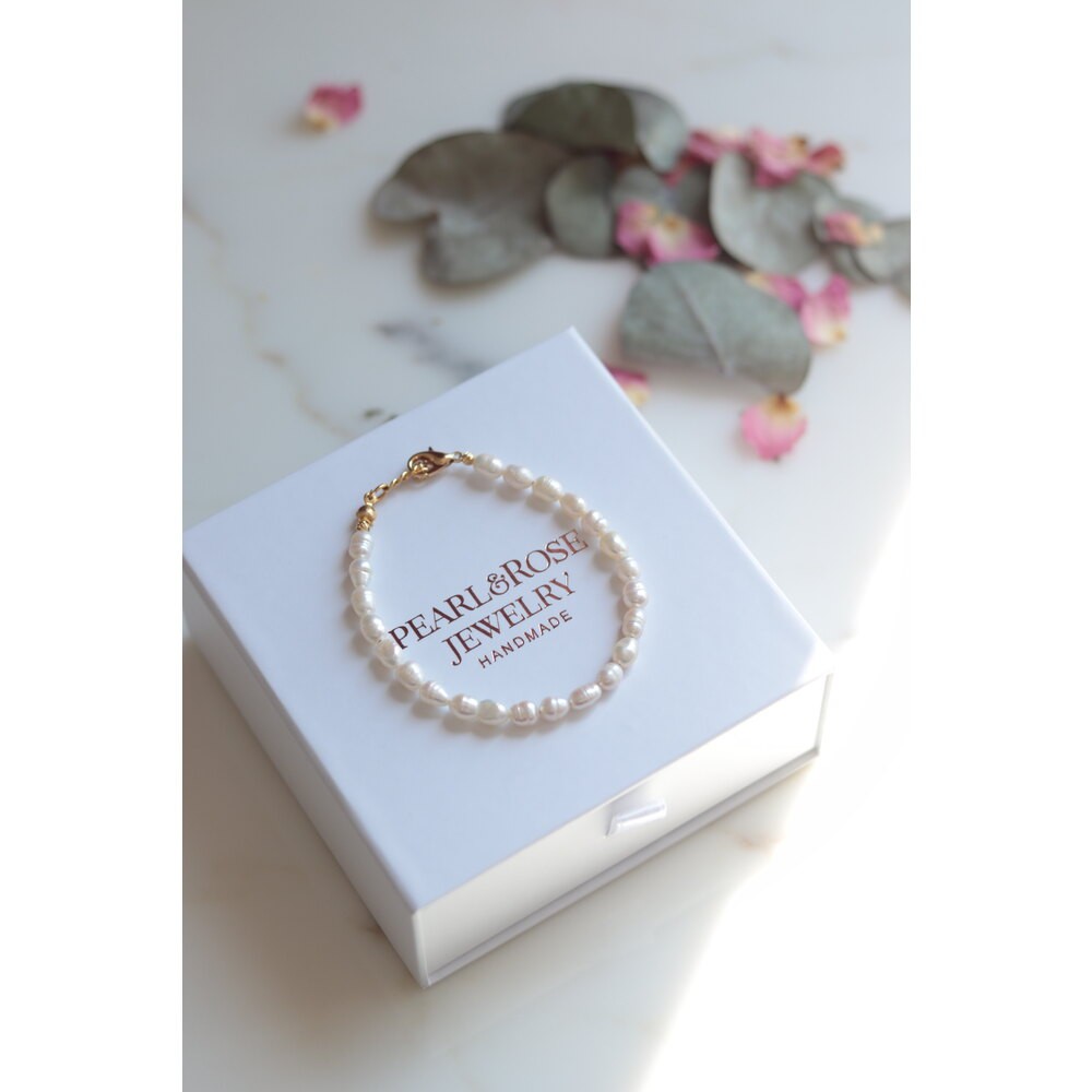 NAIF PREMIUM REAL PEARL BRACELET