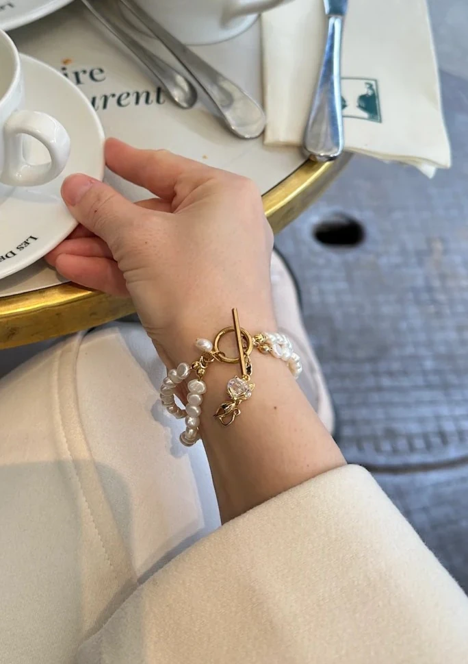 KEDİLİ ELİZABET GERÇEK İNCİ BİLEKLİK