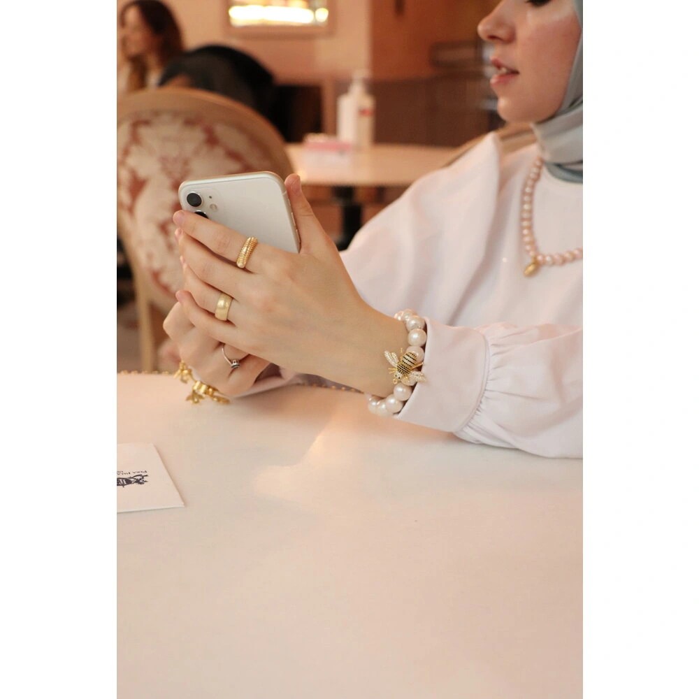 BEE BAROQUE REAL PEARL BRACELET
