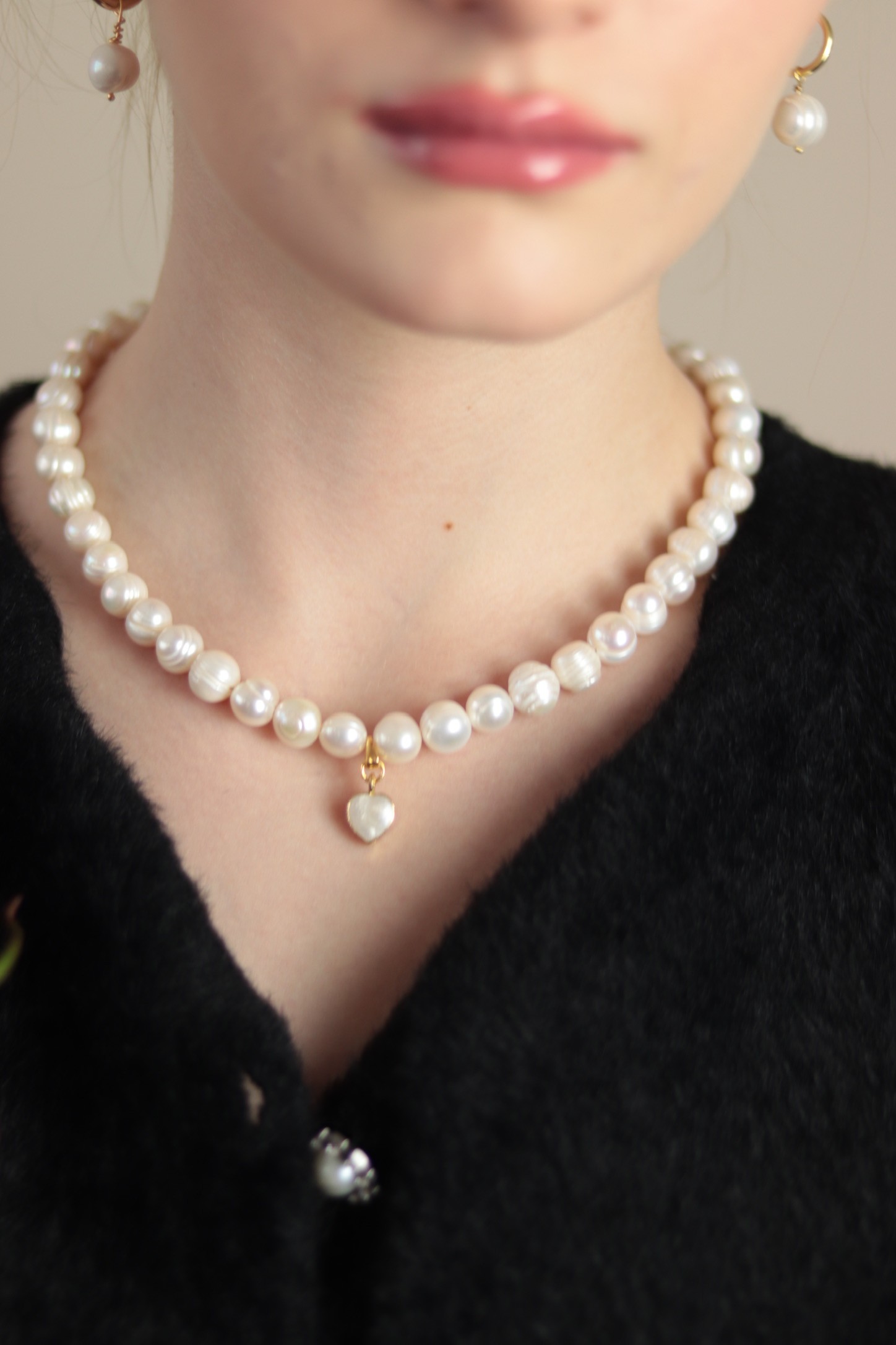 VICTORIA REAL PEARL NECKLACE