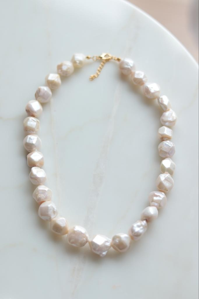 KRİSTAL REAL PEARL BAROQUE NECKLACE