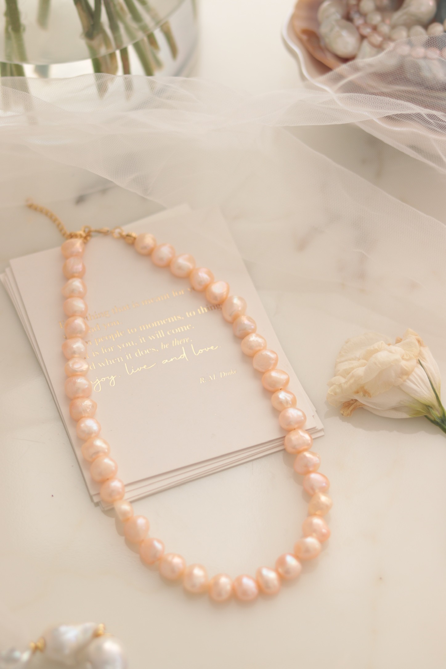 SALMON REAL PEARL NECKLACE