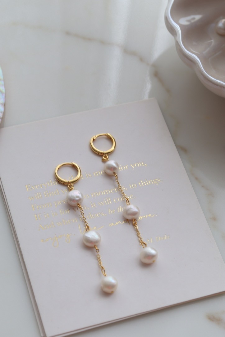 WHITE LIZA NO:3 REAL PEARL EARRINGS