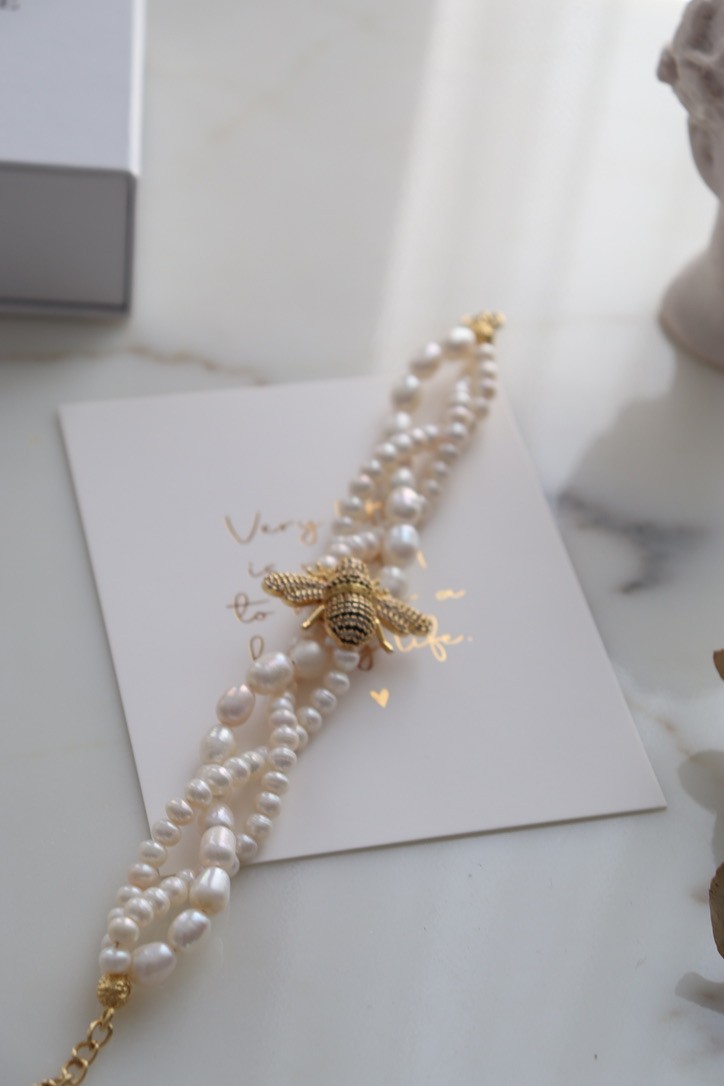 BEE ROZA REAL PEARL BRACELET