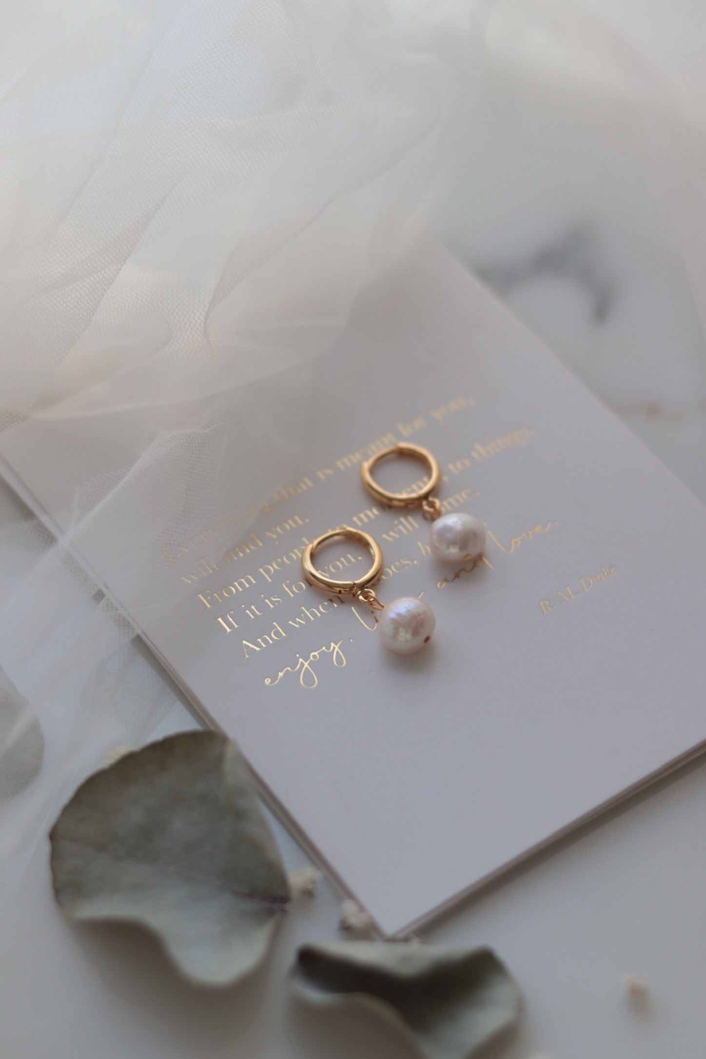 DIANA REAL PEARL EARRINGS