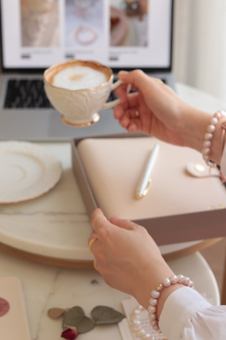 PINK EMMA REAL PEARL BRACELET