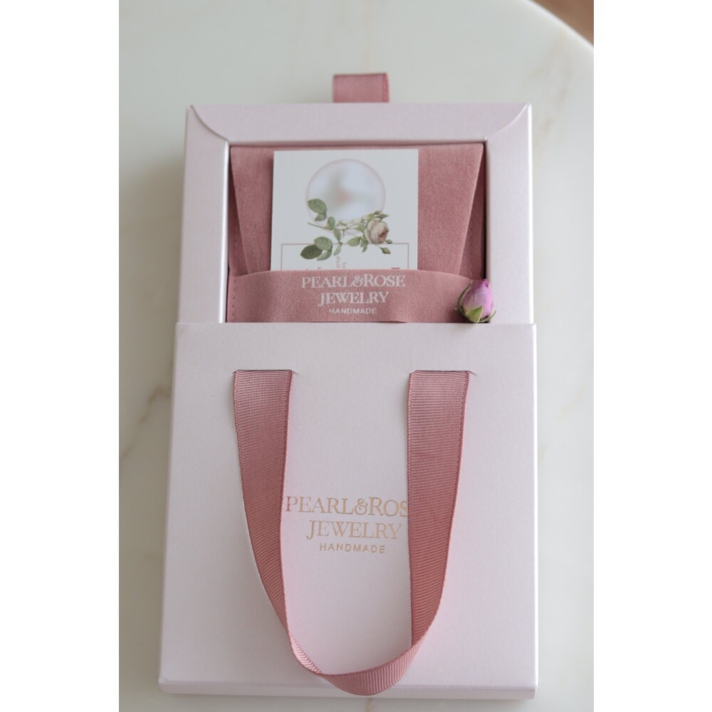 GIFT BOX WITH BAG