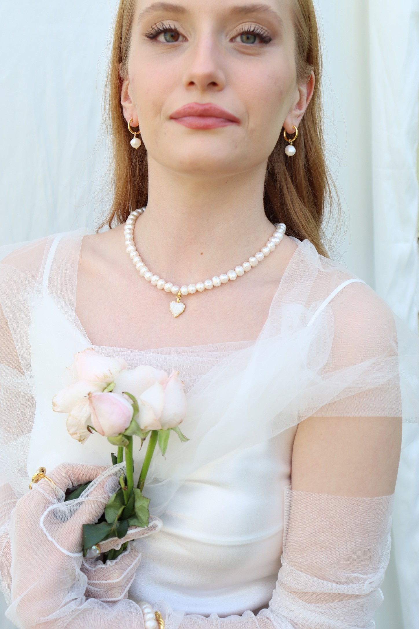 WHITE ANGELINA REAL PEARL NECKLACE