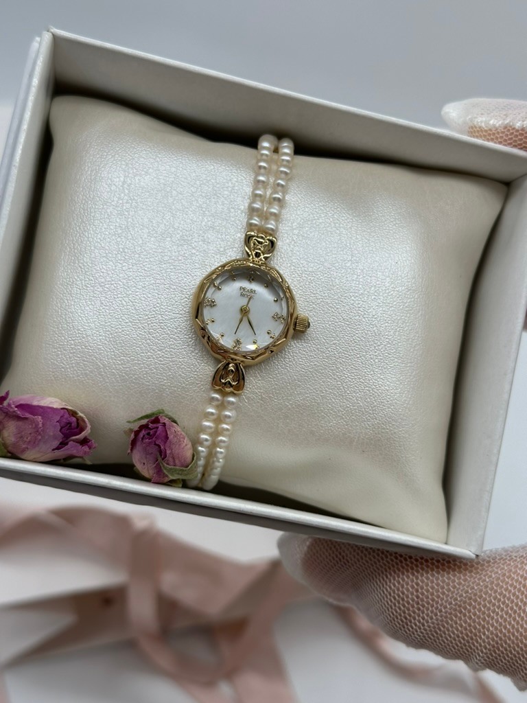 VINTAGE REAL PEARL WATCH