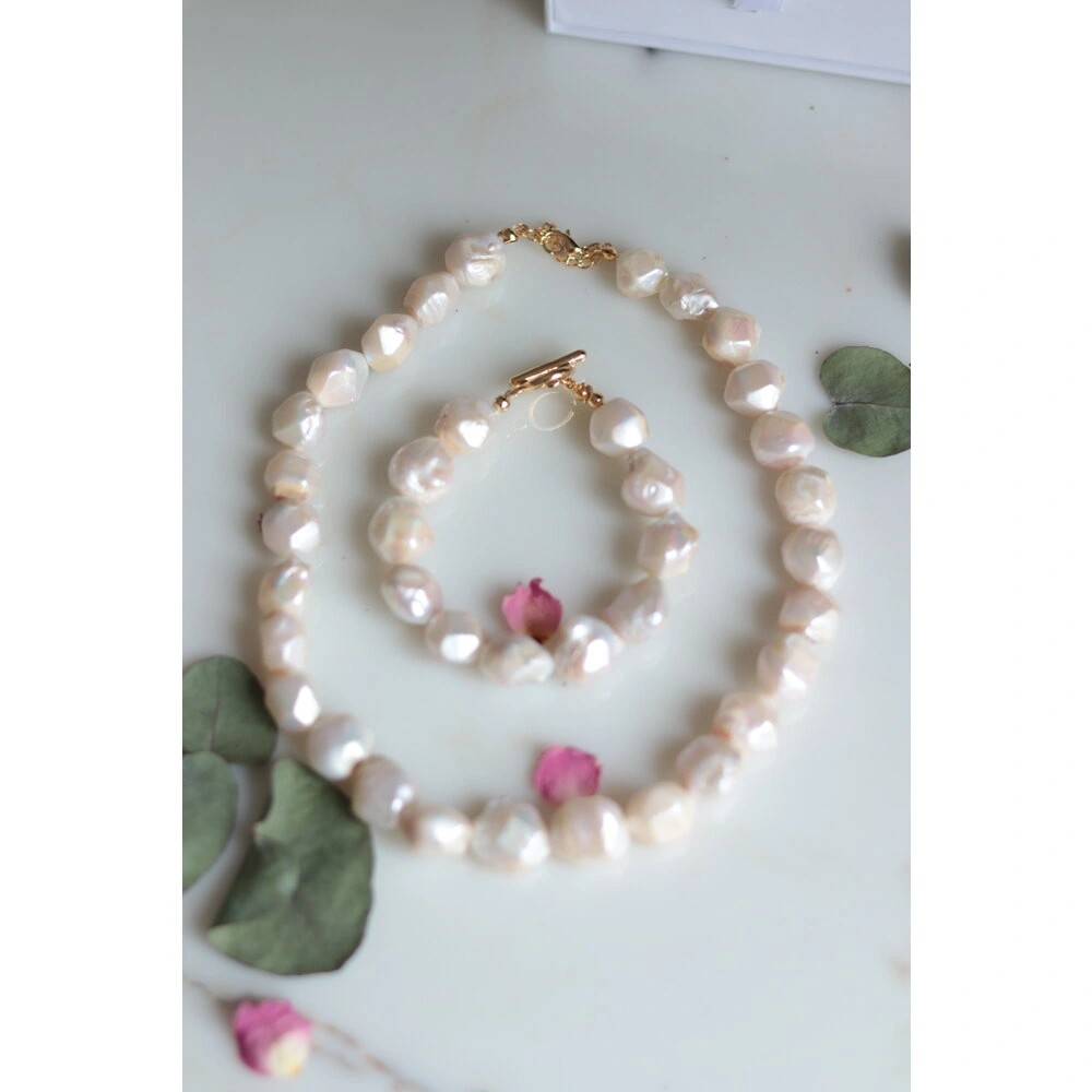 CRYSTAL BAROQUE REAL PEARL SET