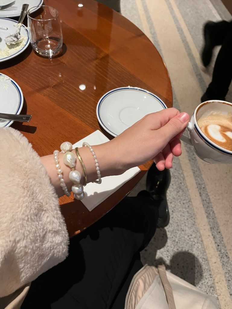 HELEN REAL PEARL BRACELET