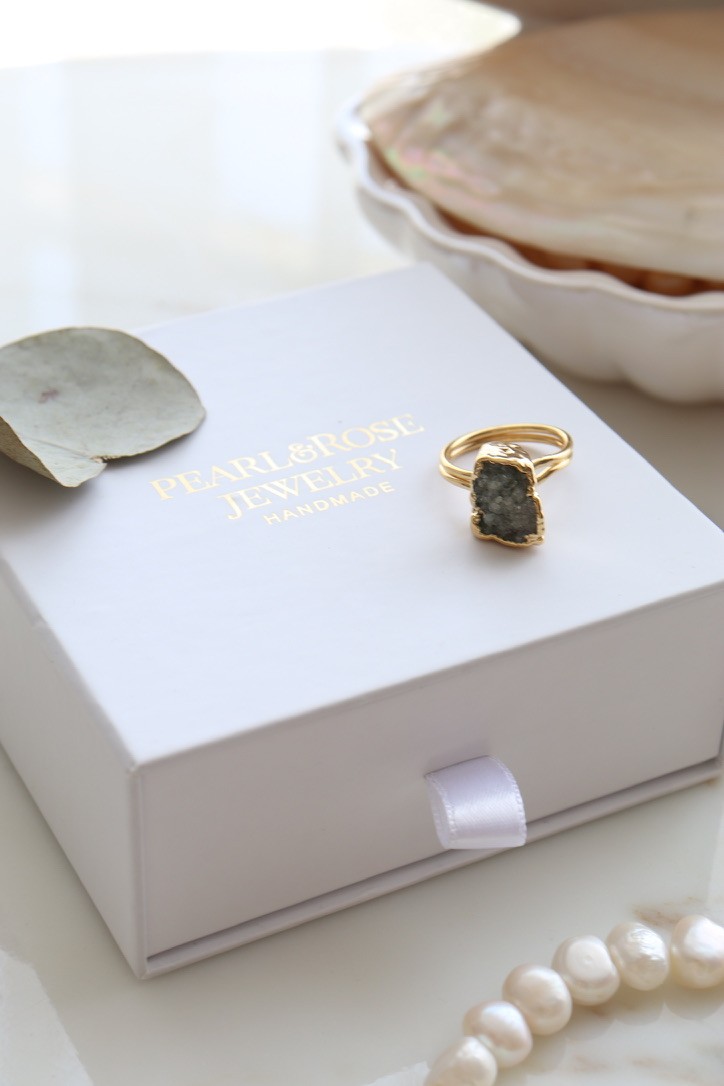 ORIGINAL DRUZE QUARTZ RING