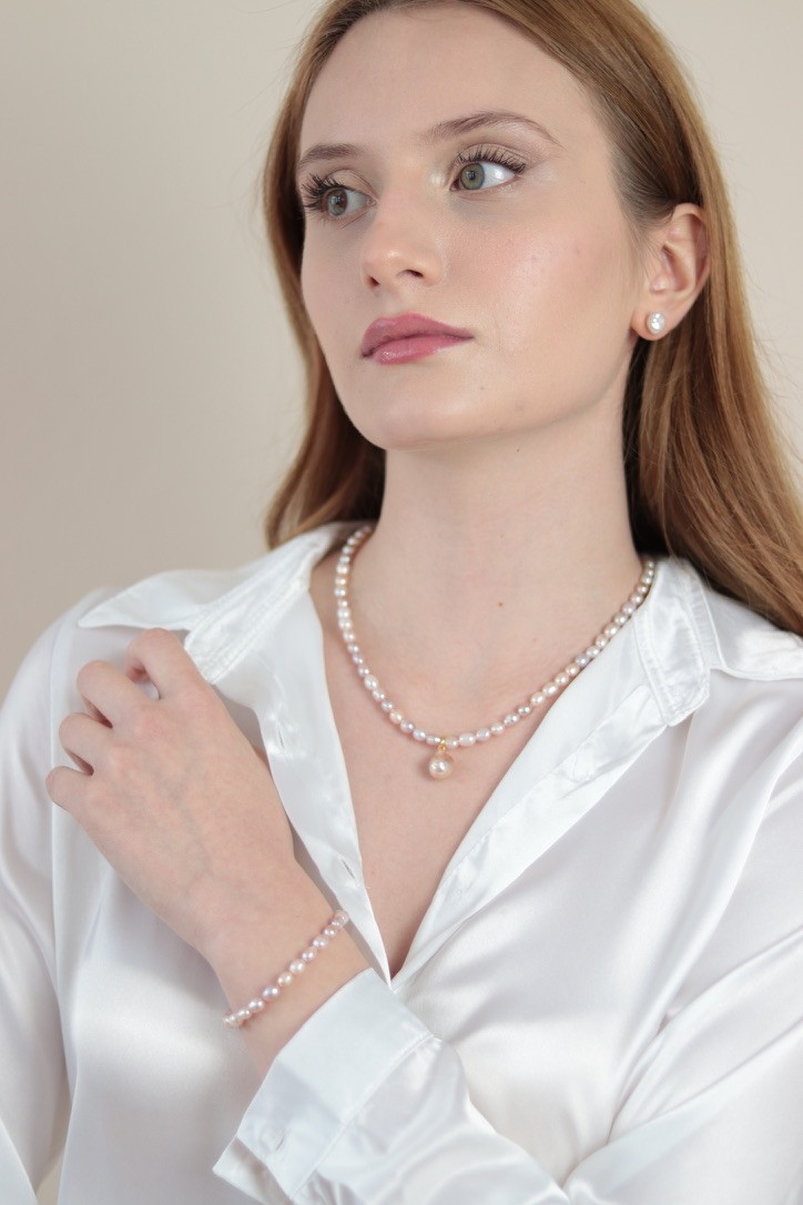 PINK NAIF BAROQUE REAL PEARL NECKLACE