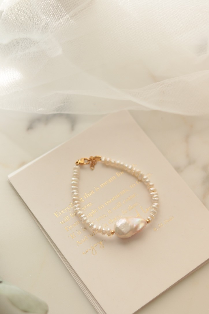 ELEGANT NO:2 REAL PEARL BRACELET